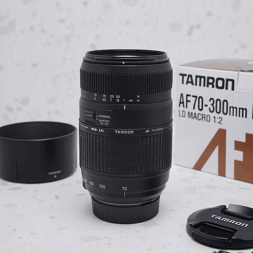 Tamron 70-300mm f / 4-5.6 Di LD Macro Enfoque automático para Nikon AF - USADO 2