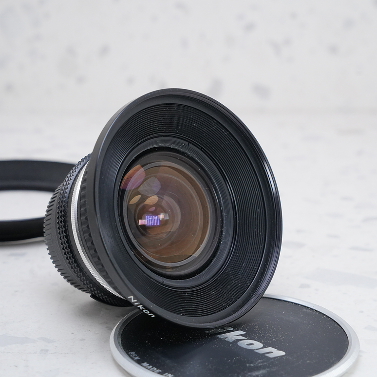 Nikon AI NIKKOR 18mm f/4 - USADO 3