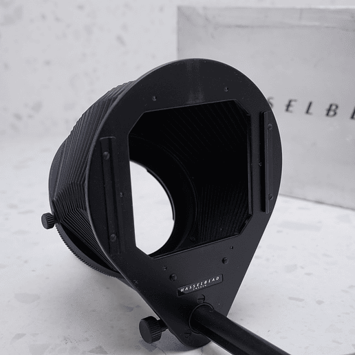 Hasselblad 40525 – Parasol de fuelle automático para lentes del Sistema V - USADO 3