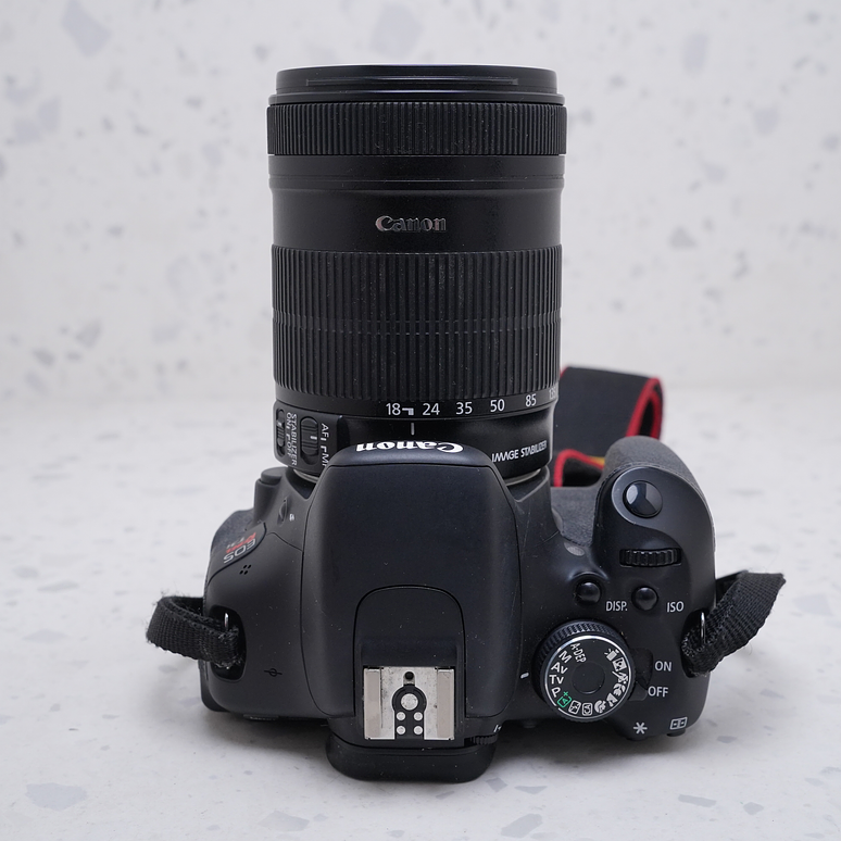 Canon EOS Rebel T3i + 135mm - USADO 2