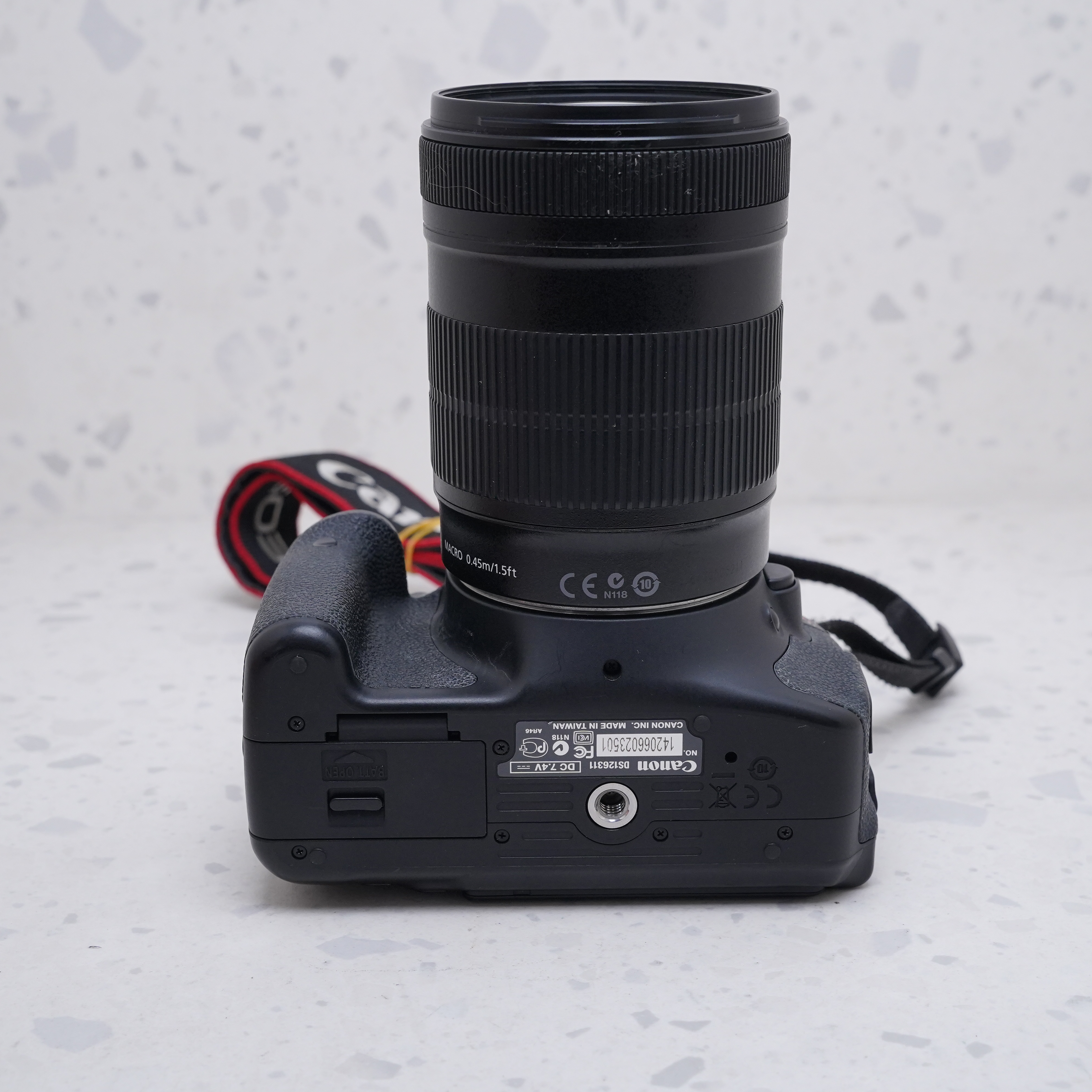 Canon EOS Rebel T3i + 135mm - USADO