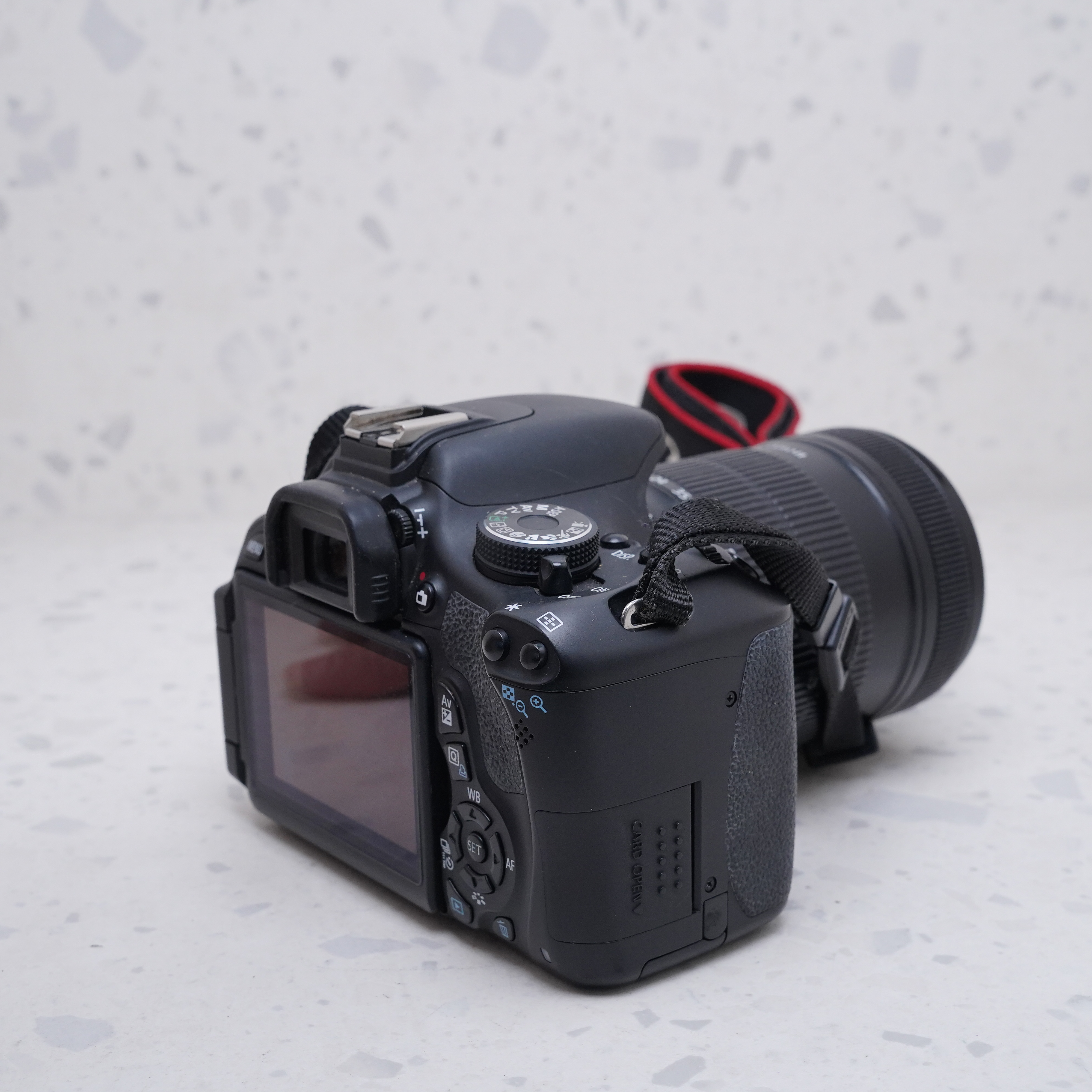 Canon EOS Rebel T3i + 135mm - USADO