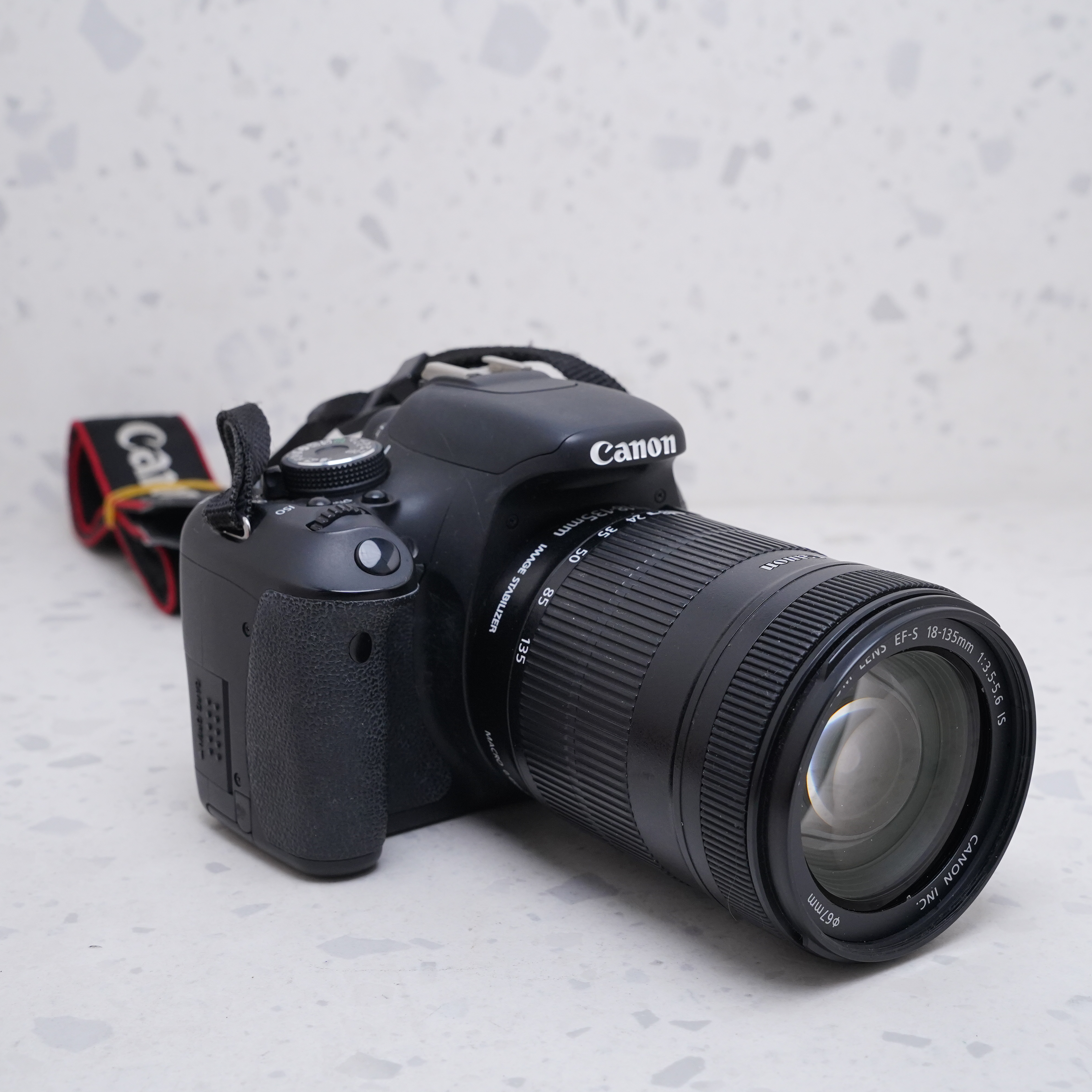 Canon EOS Rebel T3i + 135mm - USADO