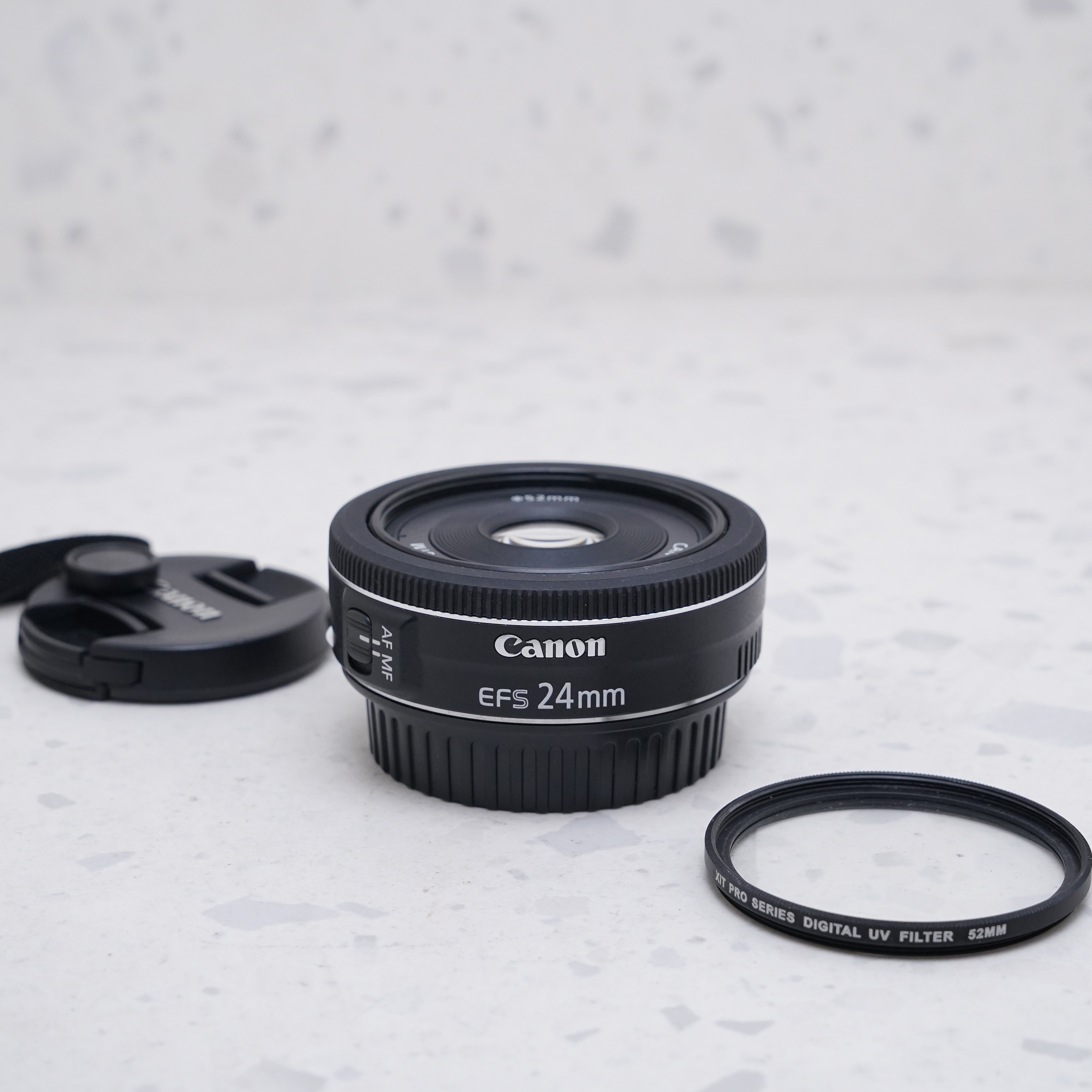 Canon EF-S 24mm f/2.8 STM - USADO