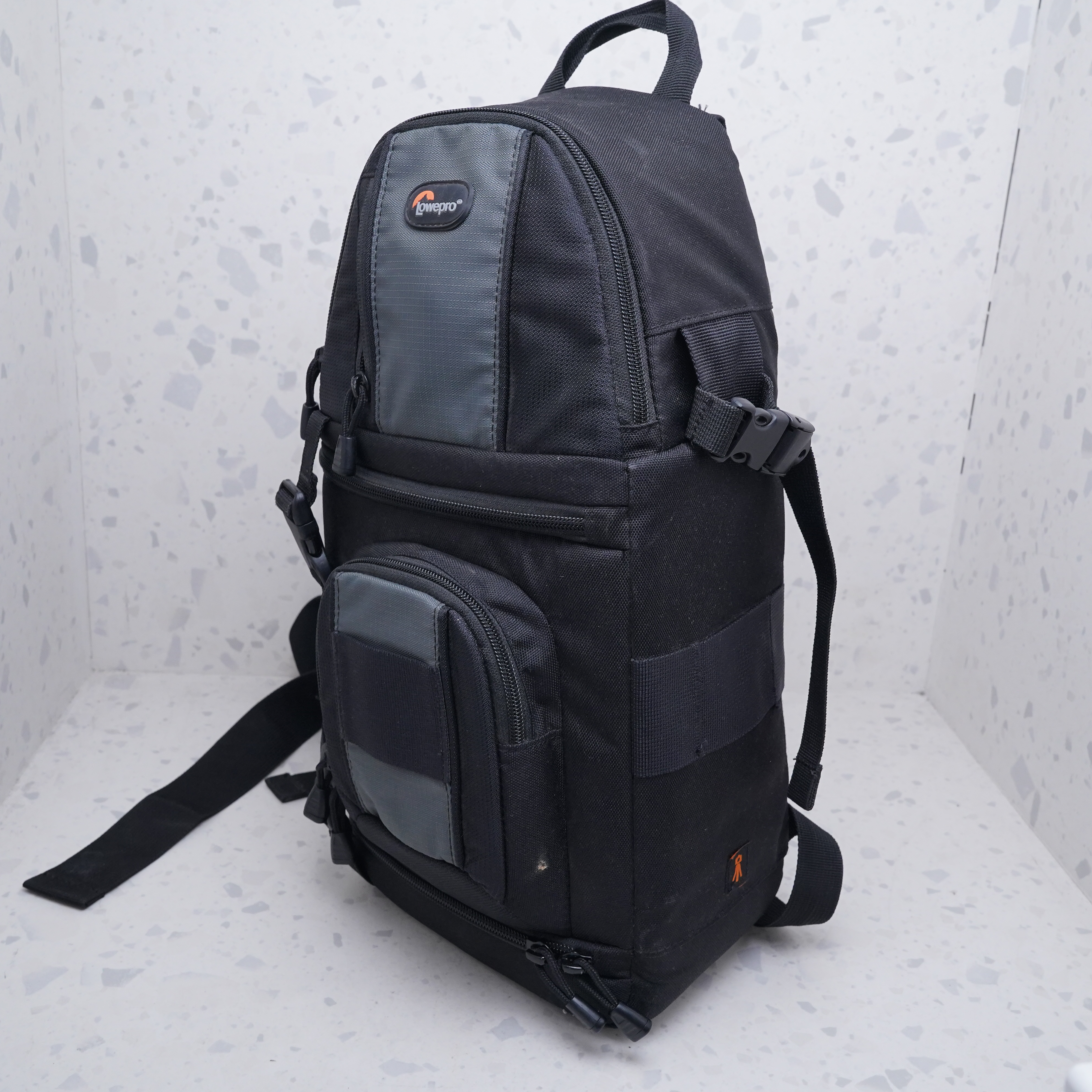 Lowepro Slingshot 102 AW - USADO