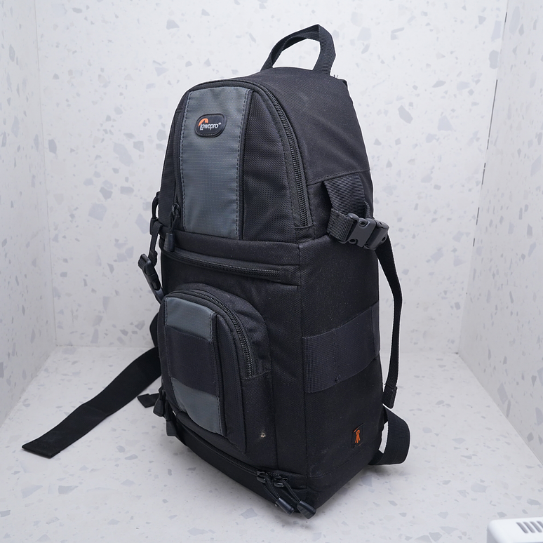 Lowepro Slingshot 102 AW - USADO 3