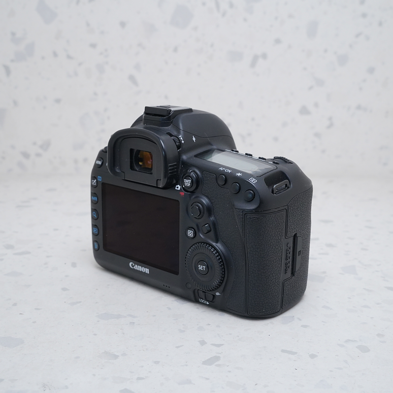 Canon EOS 5D Mark IV (Body) - USADO 5