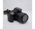 Nikon D5500 con lente de 18-55mm - USADO
