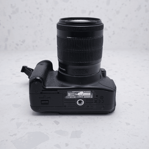 Canon EOS Rebel T5i + 18-135mm - USADO 6