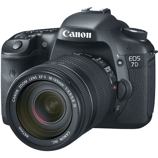 Canon EOS 7D + 18-135mm - USADO 1