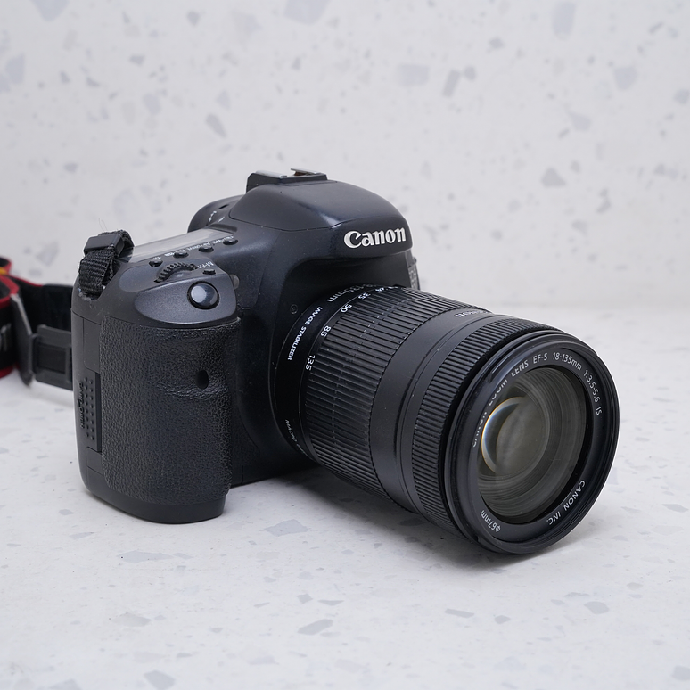 Canon EOS 7D + 18-135mm - USADO 4