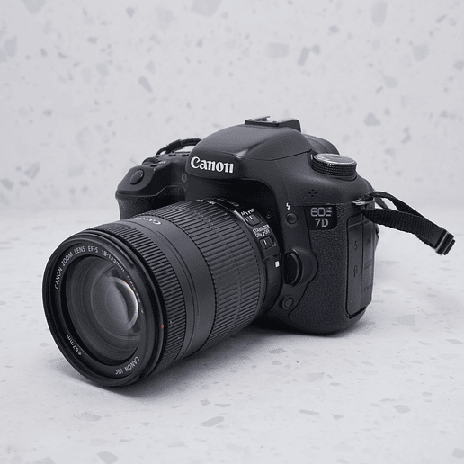 Canon EOS 7D + 18-135mm - USADO 7
