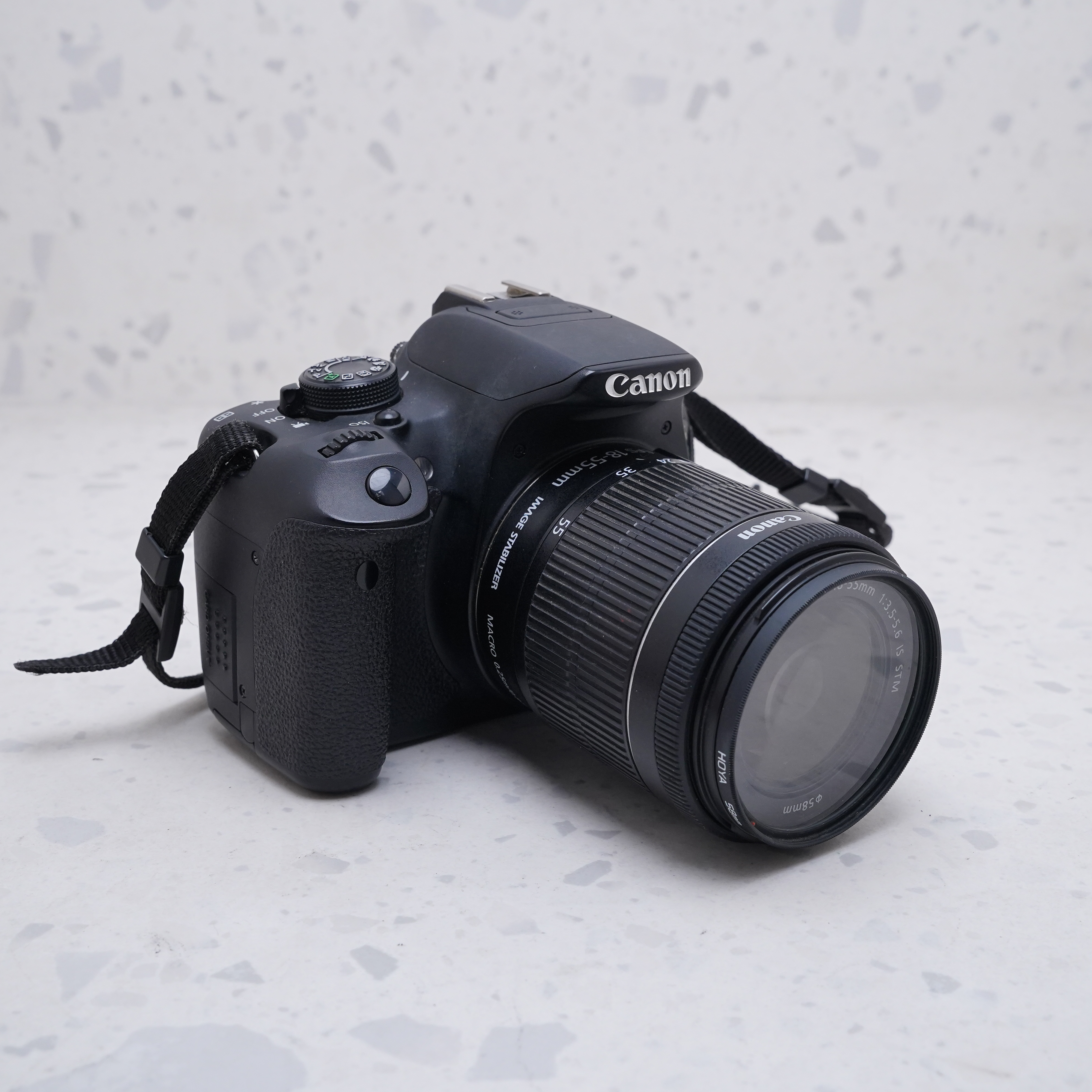 Canon 700D (T5i) + 18-55mm - USADO