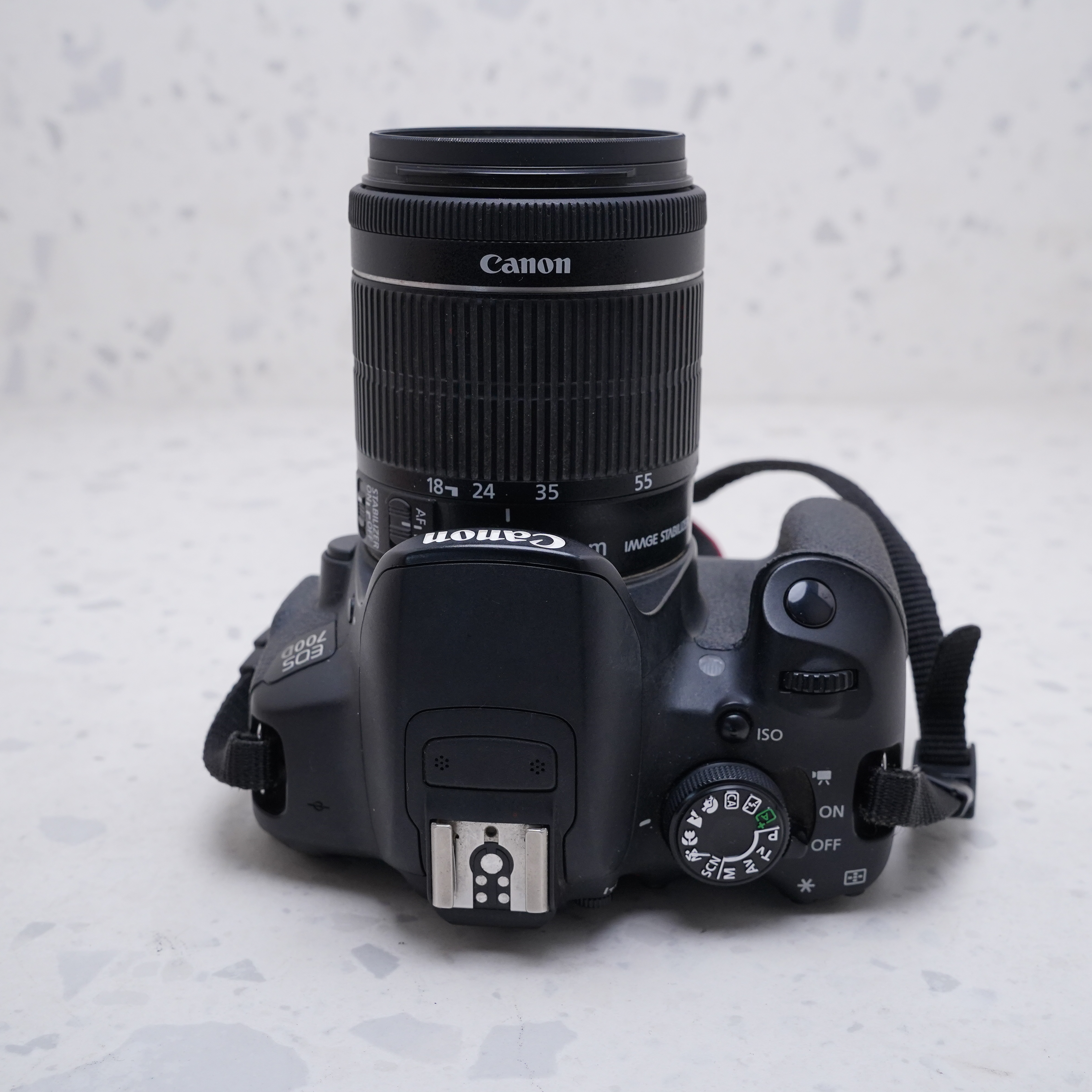 Canon 700D (T5i) + 18-55mm - USADO