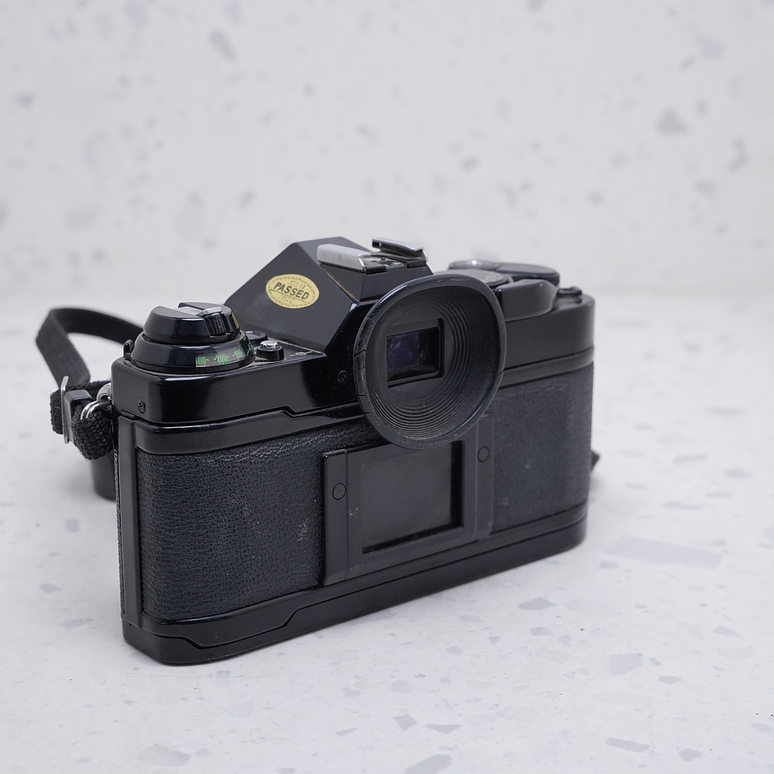 Canon AE-1 + Lente 50mm f/1.4 - USADO 4