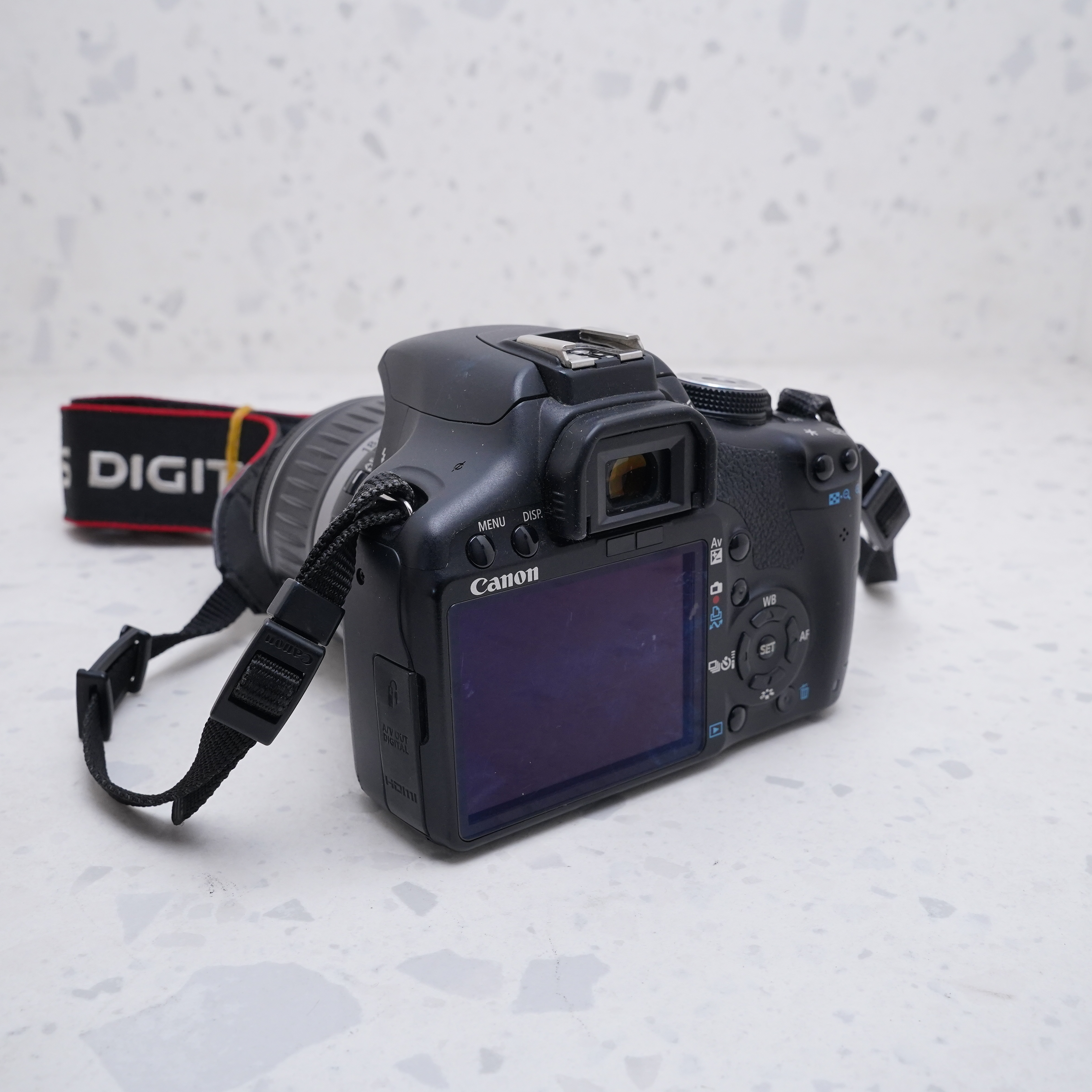  Canon EOS Rebel T1i +18-55mm f/3.5-5.6 IS - USADO