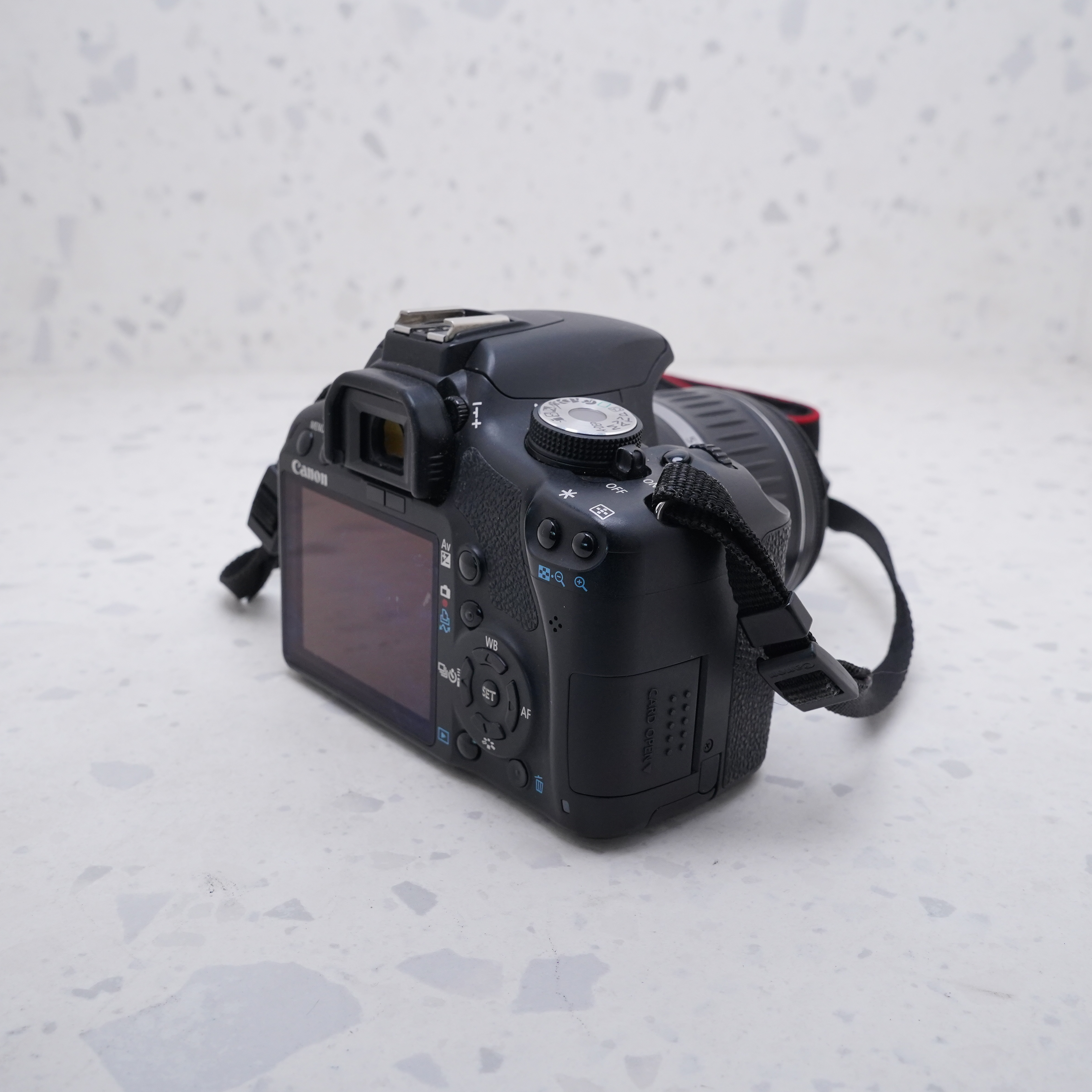  Canon EOS Rebel T1i +18-55mm f/3.5-5.6 IS - USADO