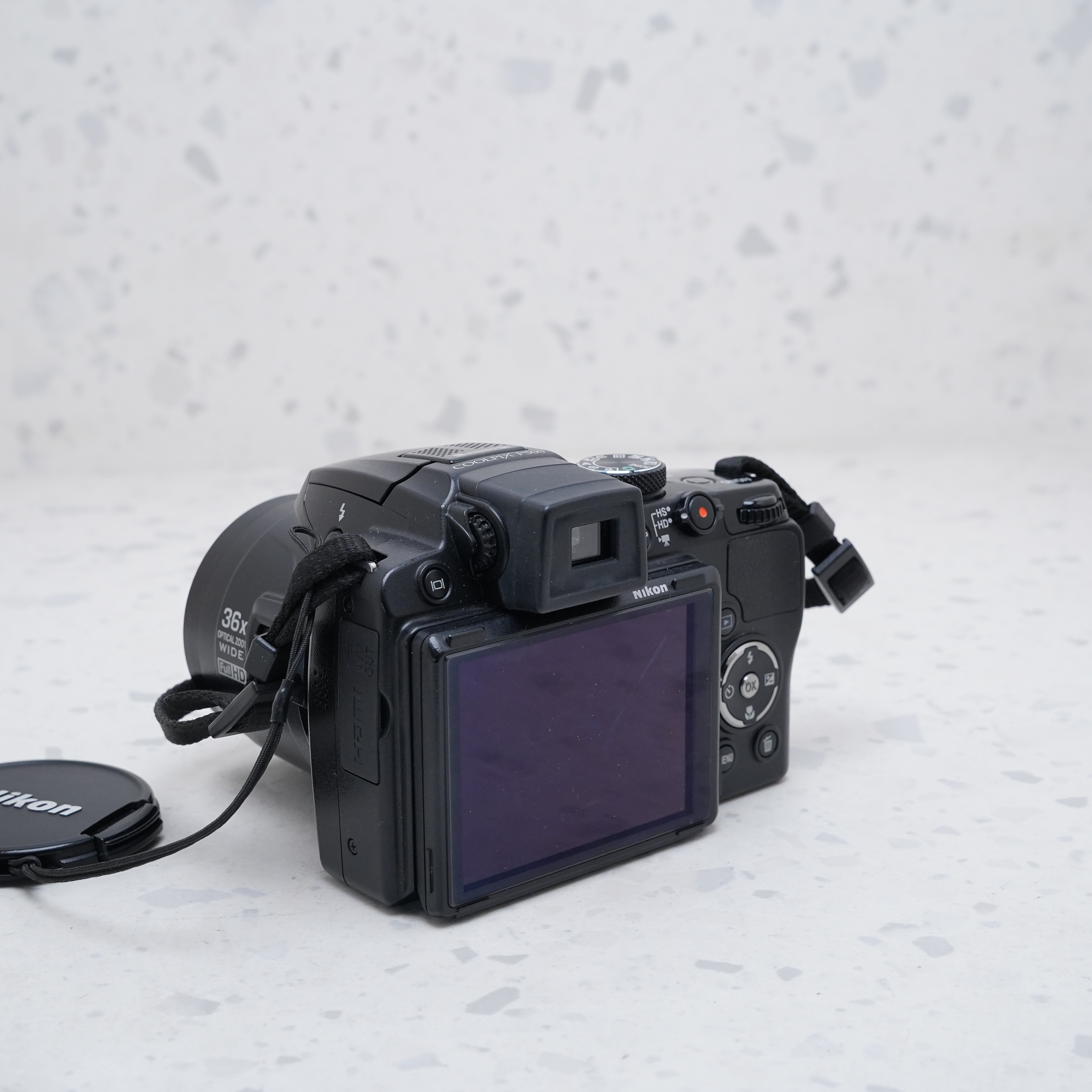 Nikon Coolpix P500 - USADO