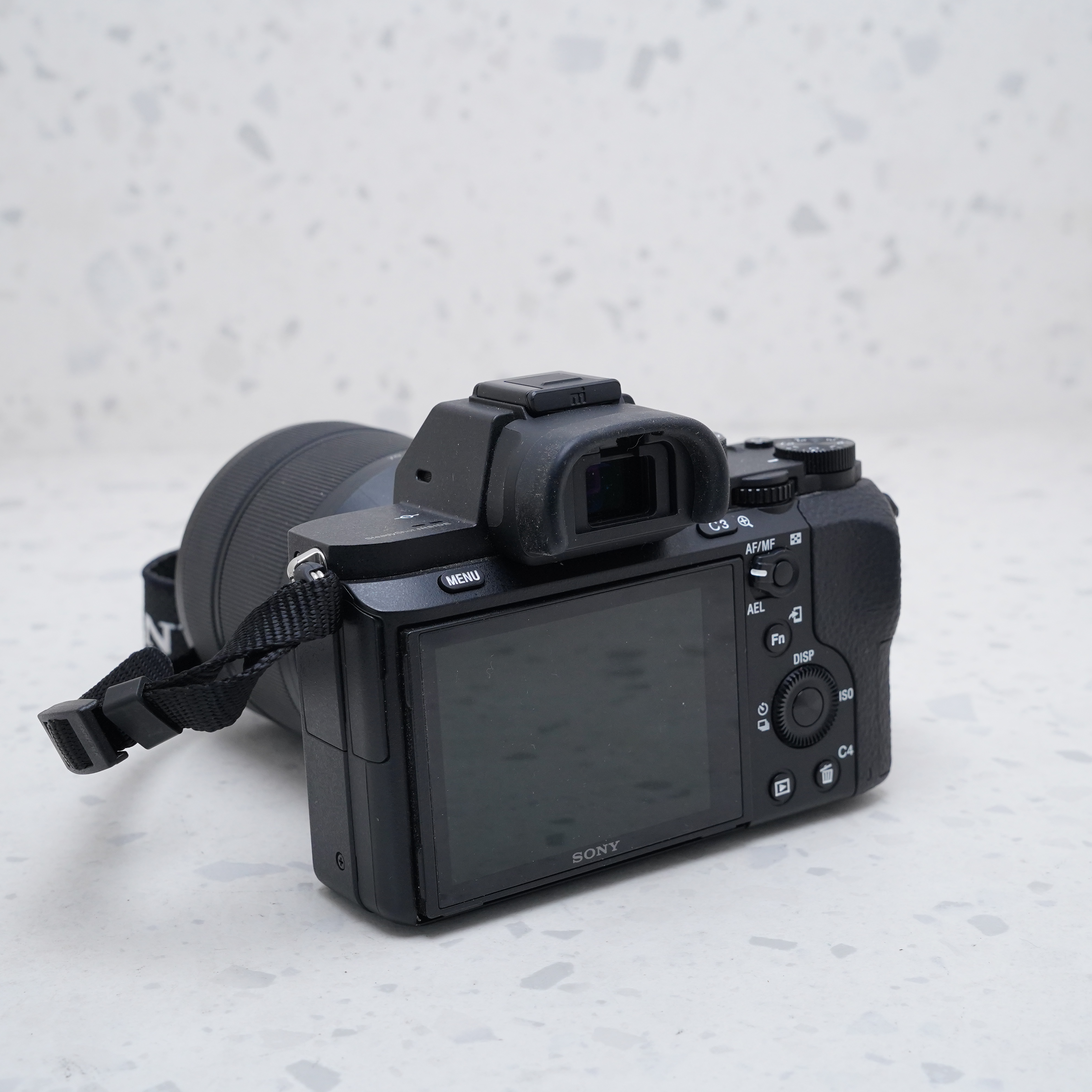 Sony a7 II + 28-70mm - USADO