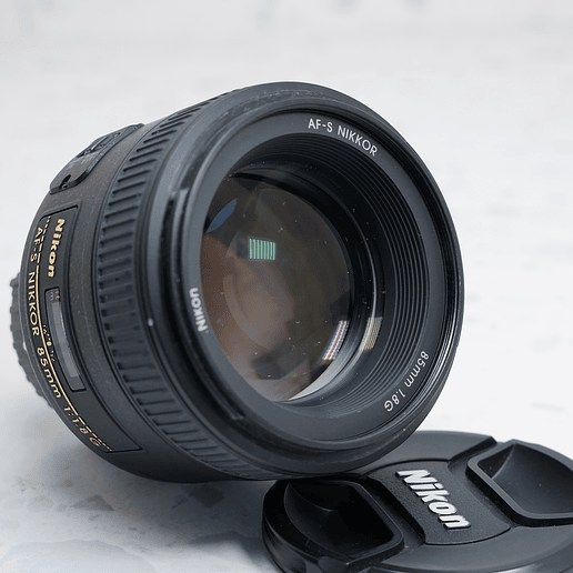 Nikon AF-S NIKKOR 85mm f/1.8G - USADO 4