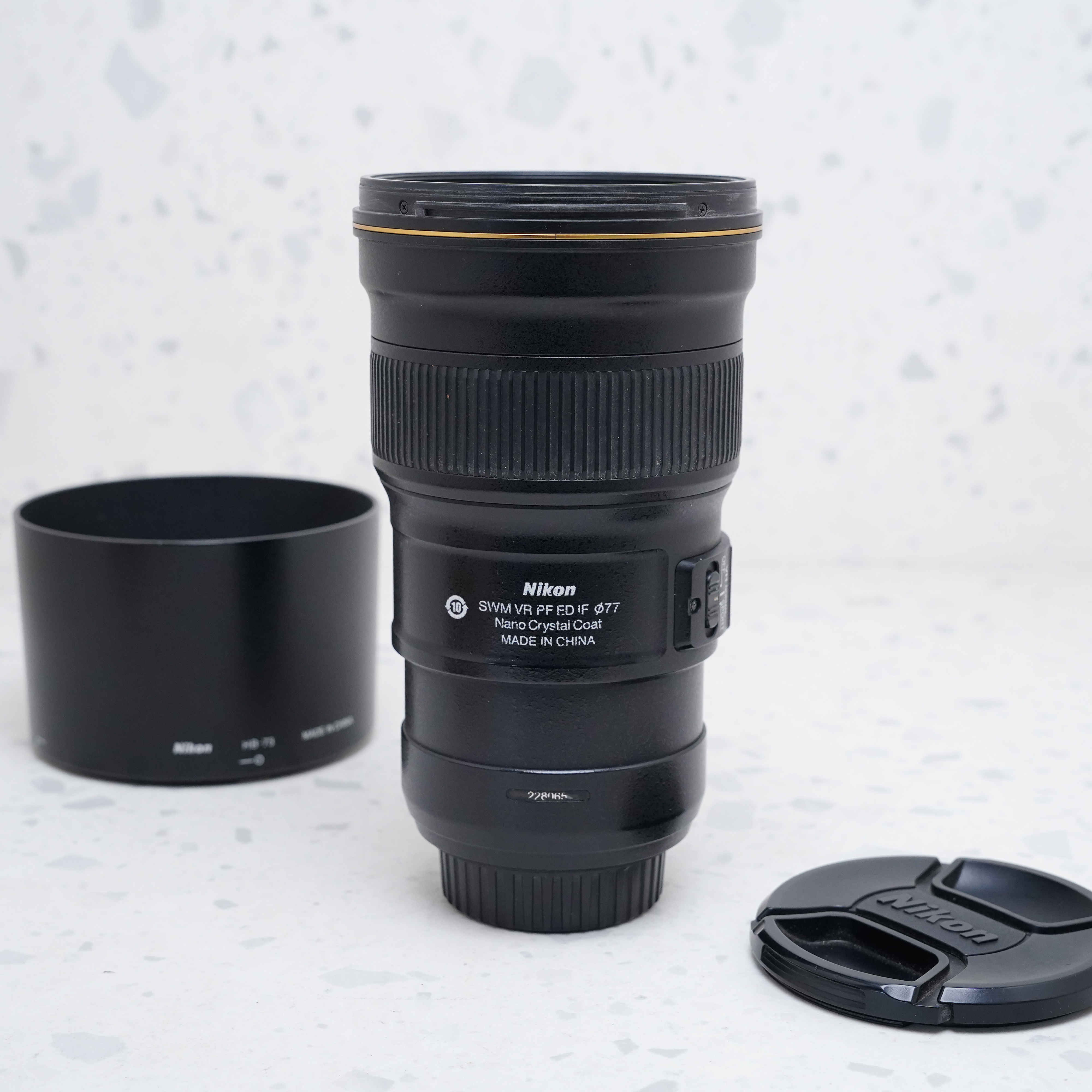 Nikon AF-S NIKKOR 300mm f/4E PF ED VR - USADO