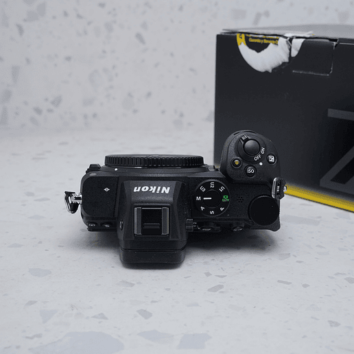Nikon Z5 - USADO 6