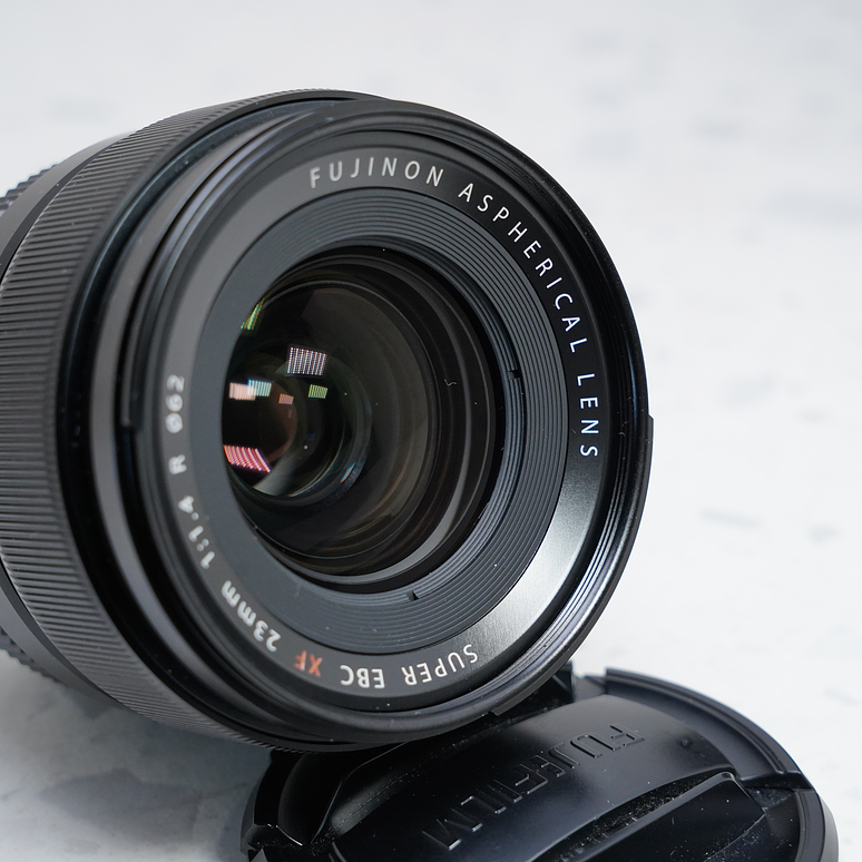 FUJIFILM XF 23mm f/1.4 R - USADO 2