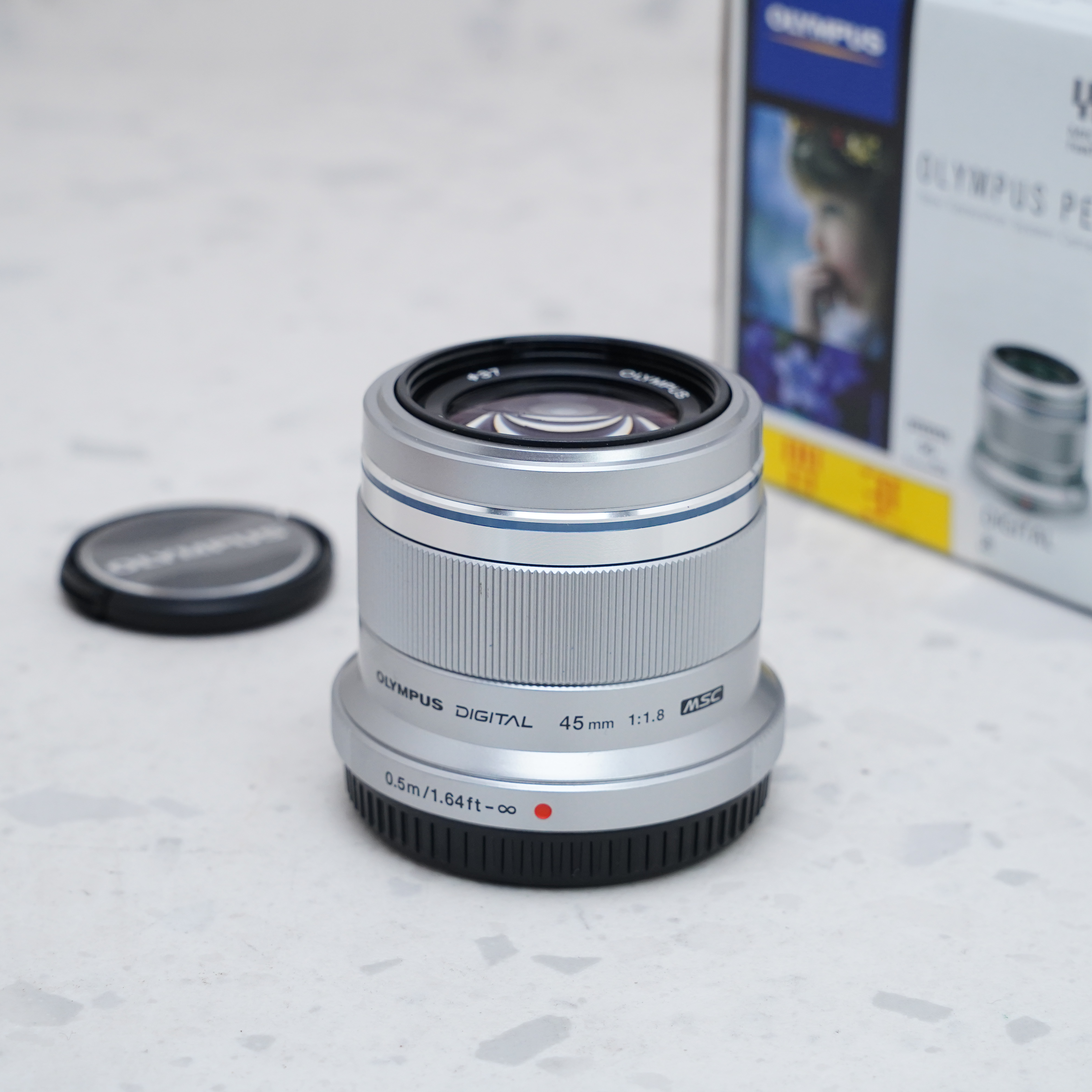  Olympus M.Zuiko Digital 45mm f/1.8 - USADO