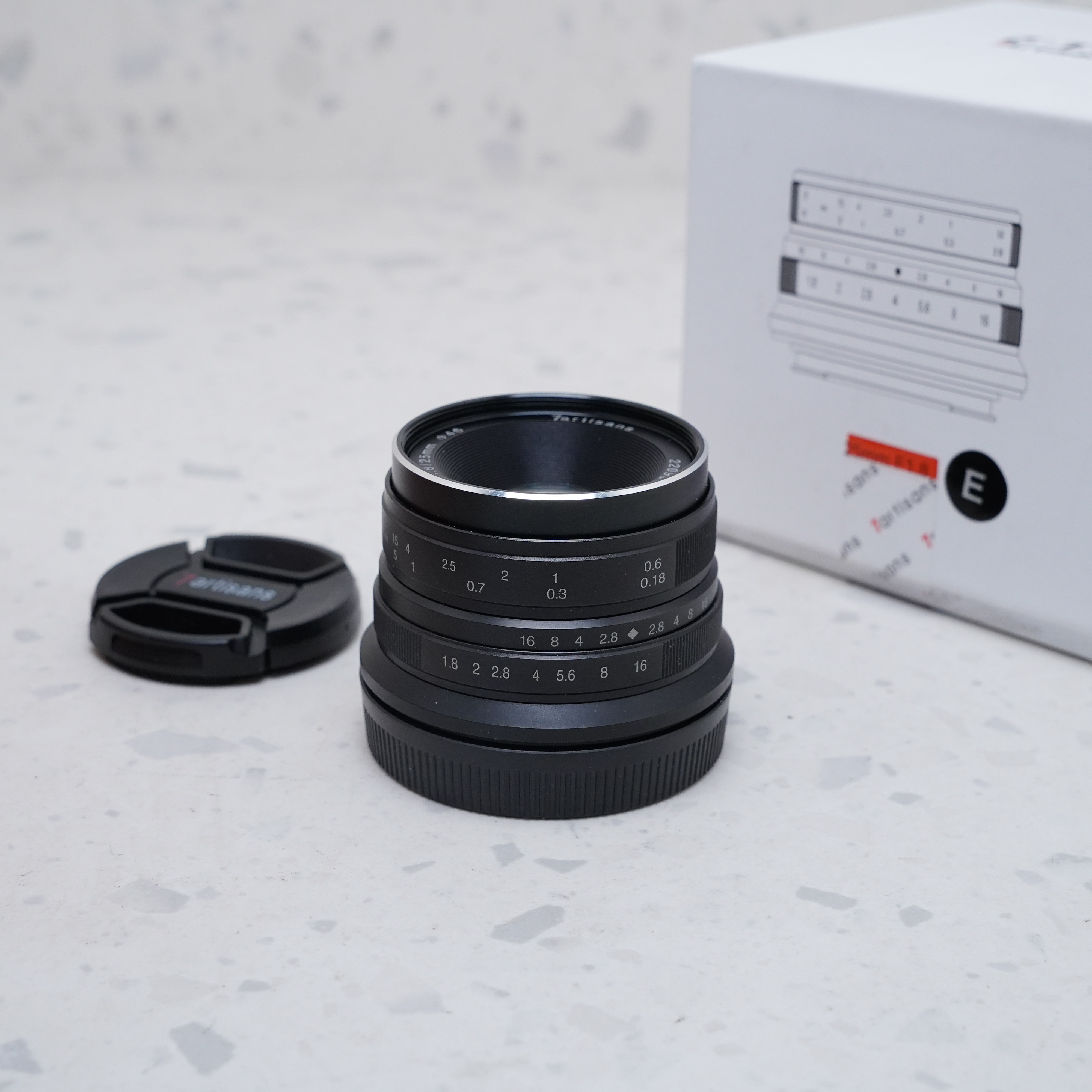 7Artisans 25mm f/1.8 para Sony E - USADO