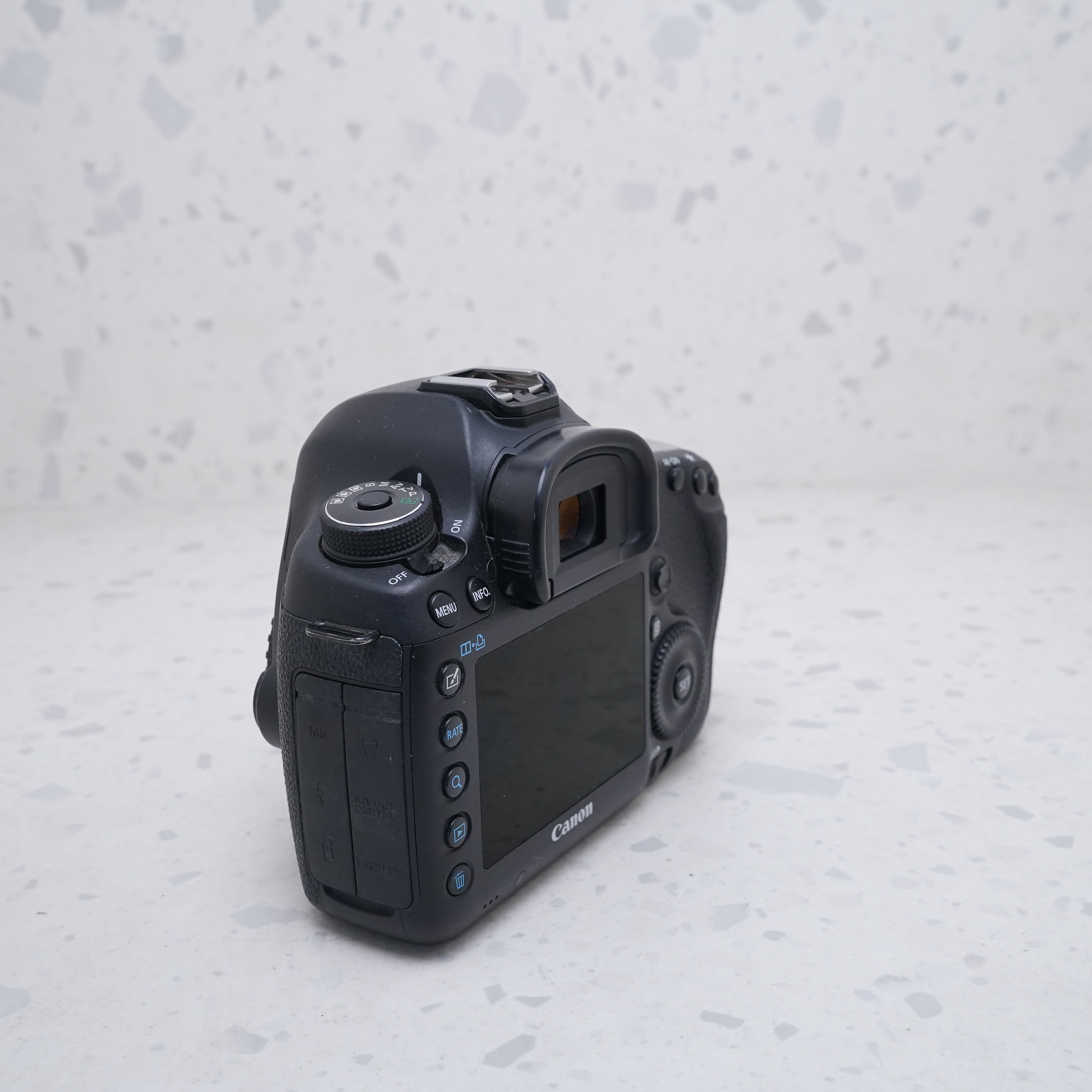 Canon 5D Mark III (Body) - USADO