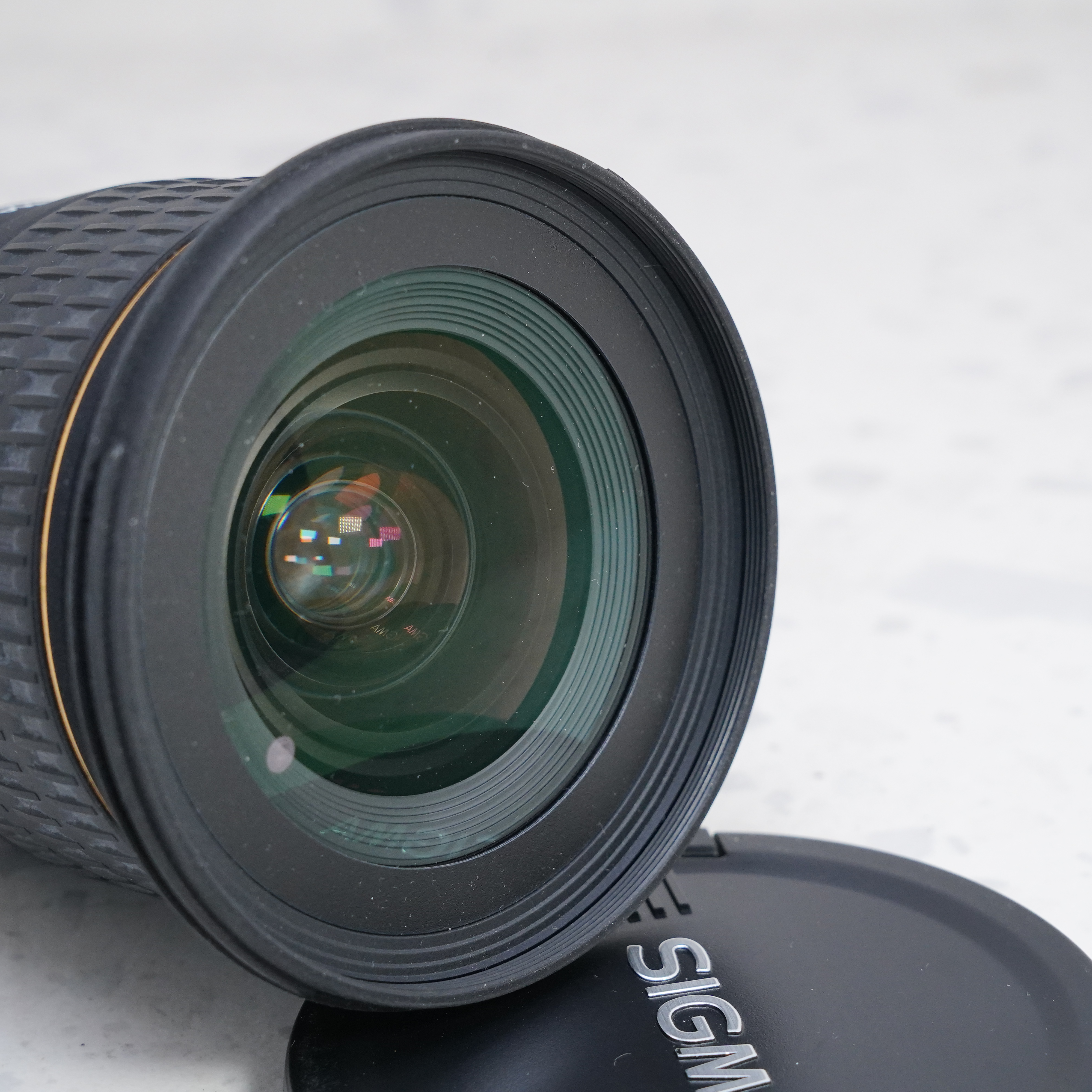 Sigma Super Wide Angle 20mm f/1.8 EX DG Aspherical para Canon EF - USADO