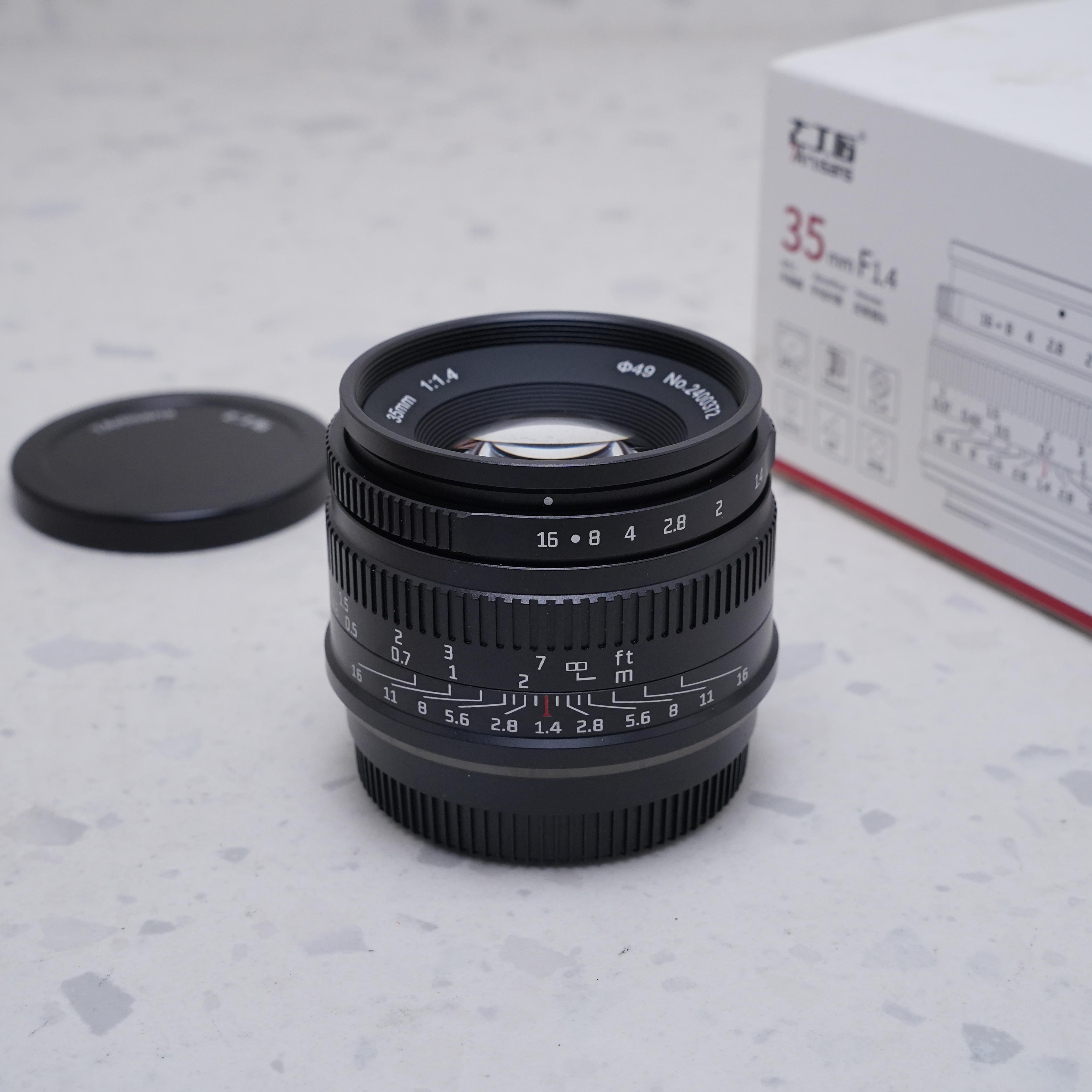 Lente ZEISS Loxia 35mm f/2 para Sony E - USADO