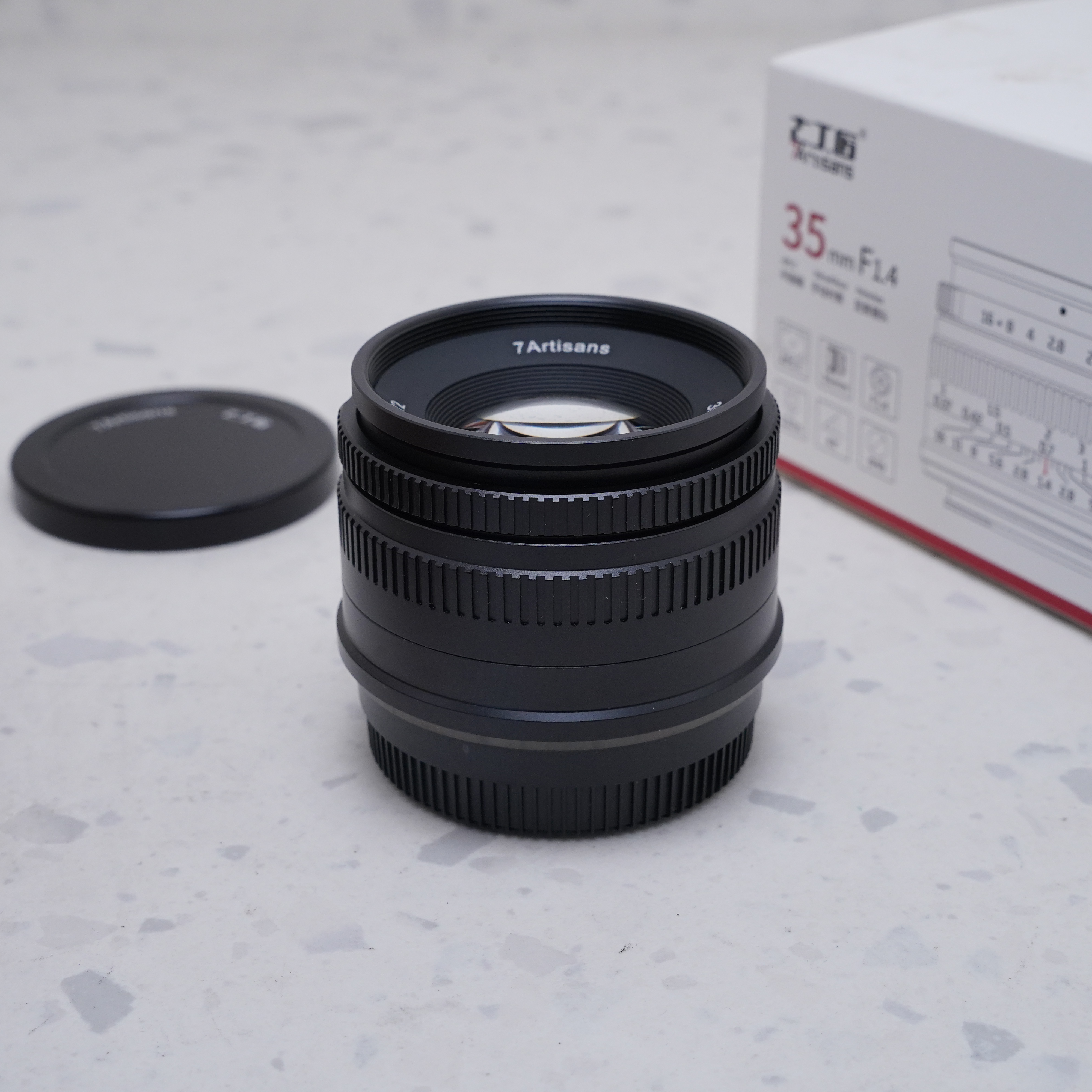 7Artisans 35 mm f/1.4 para Fujifilm - USADO