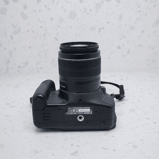 Canon t3i + 18-55mm - USADO 7