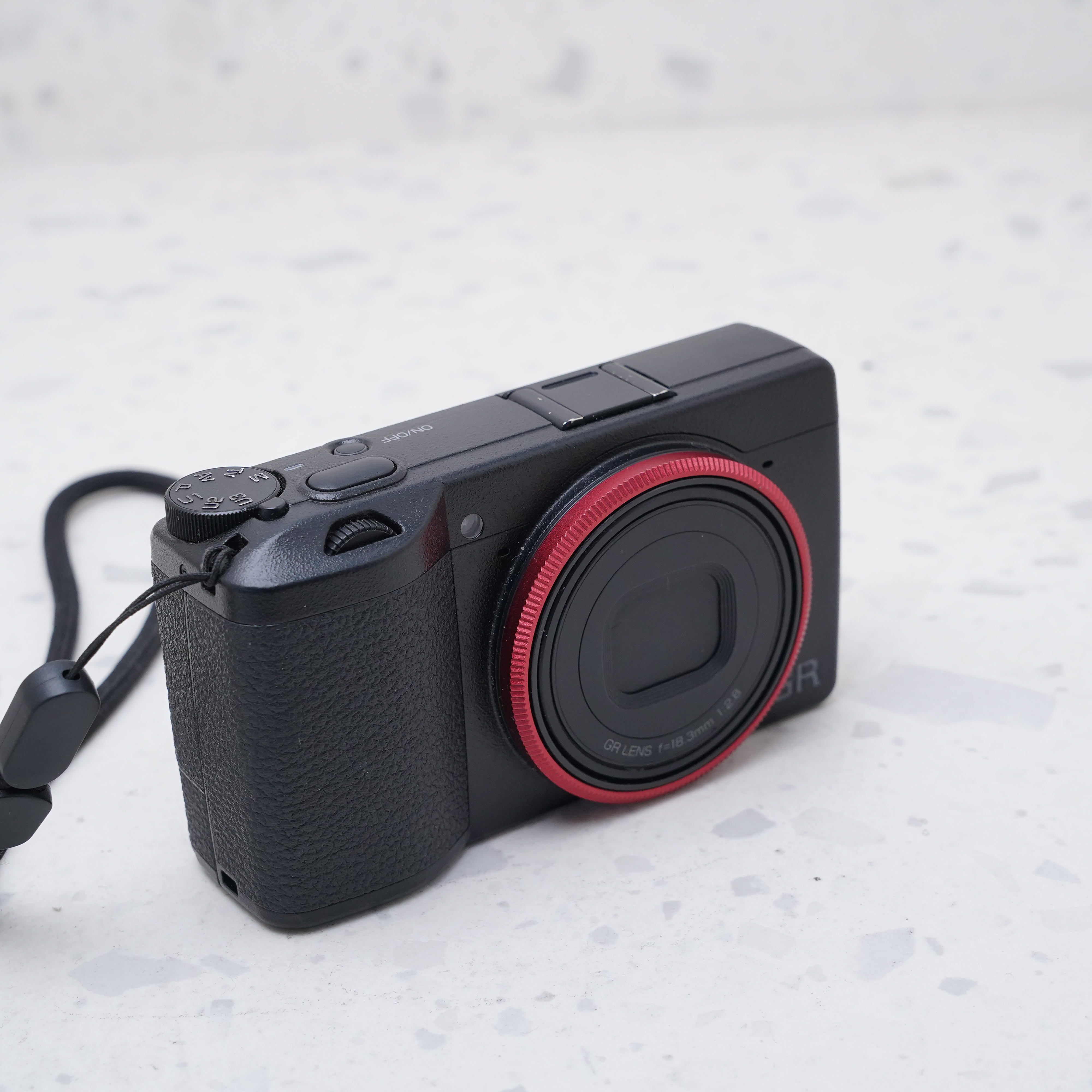 Ricoh GR III - USADO