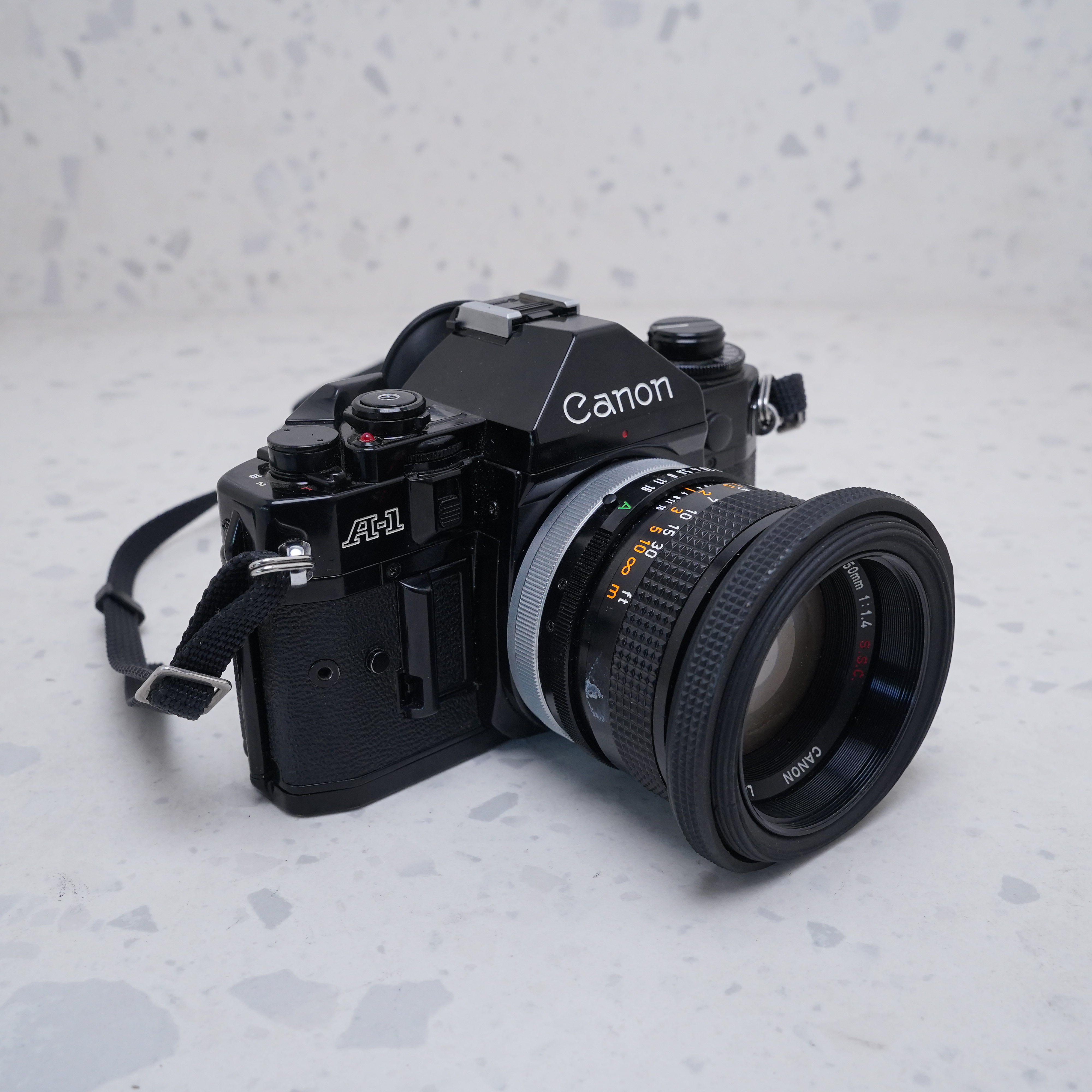 Canon A-1 + 50mm 1.4 - USADO