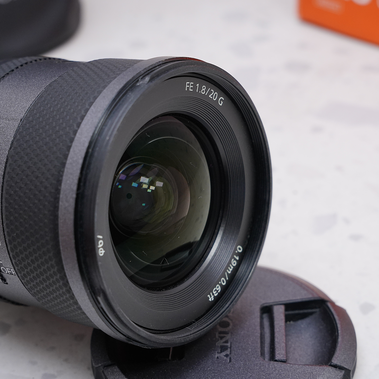 Sony FE 20mm f1.8 G - USADO 4