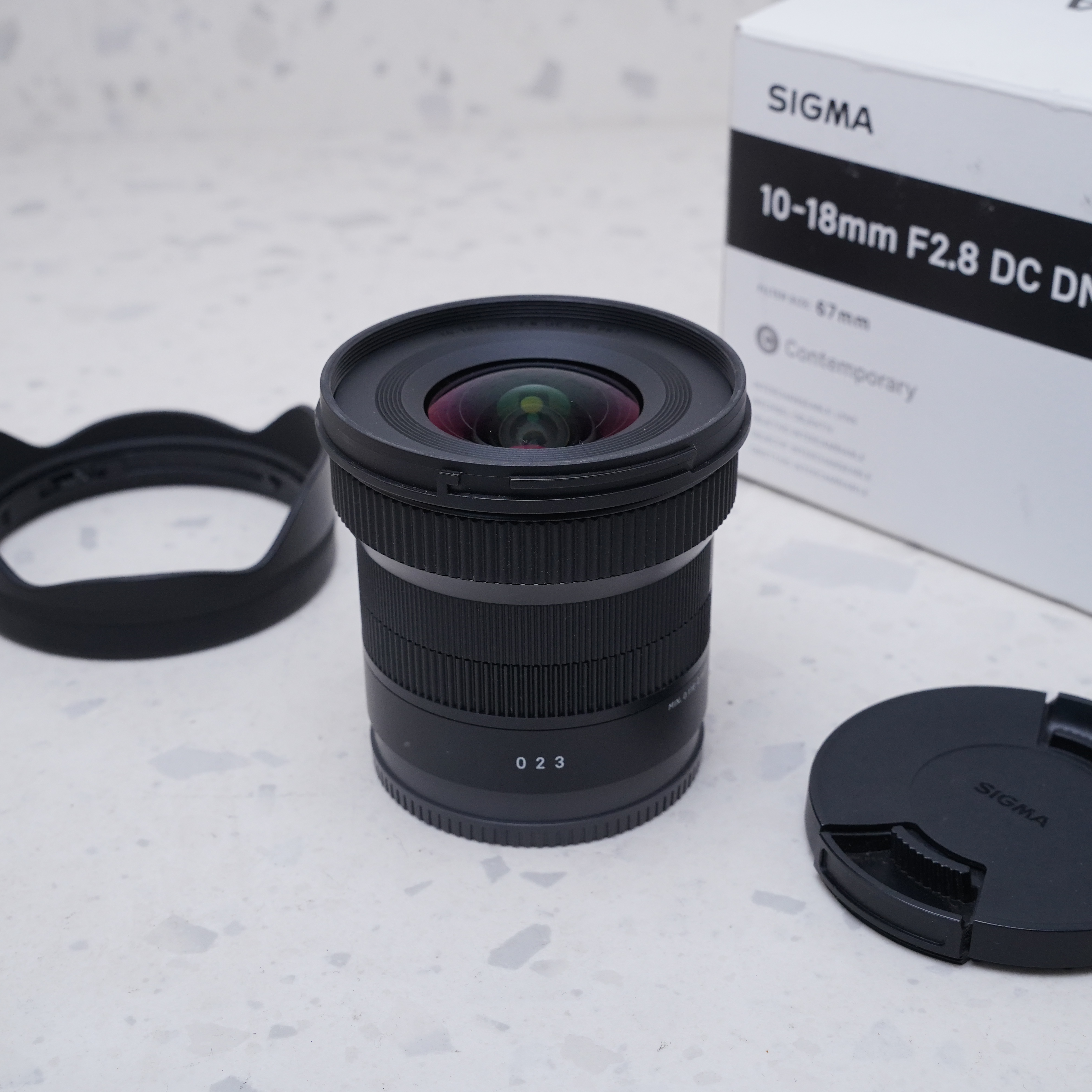 Lente Sigma 10-18mm F2.8 DC DN para Sony E - USADO