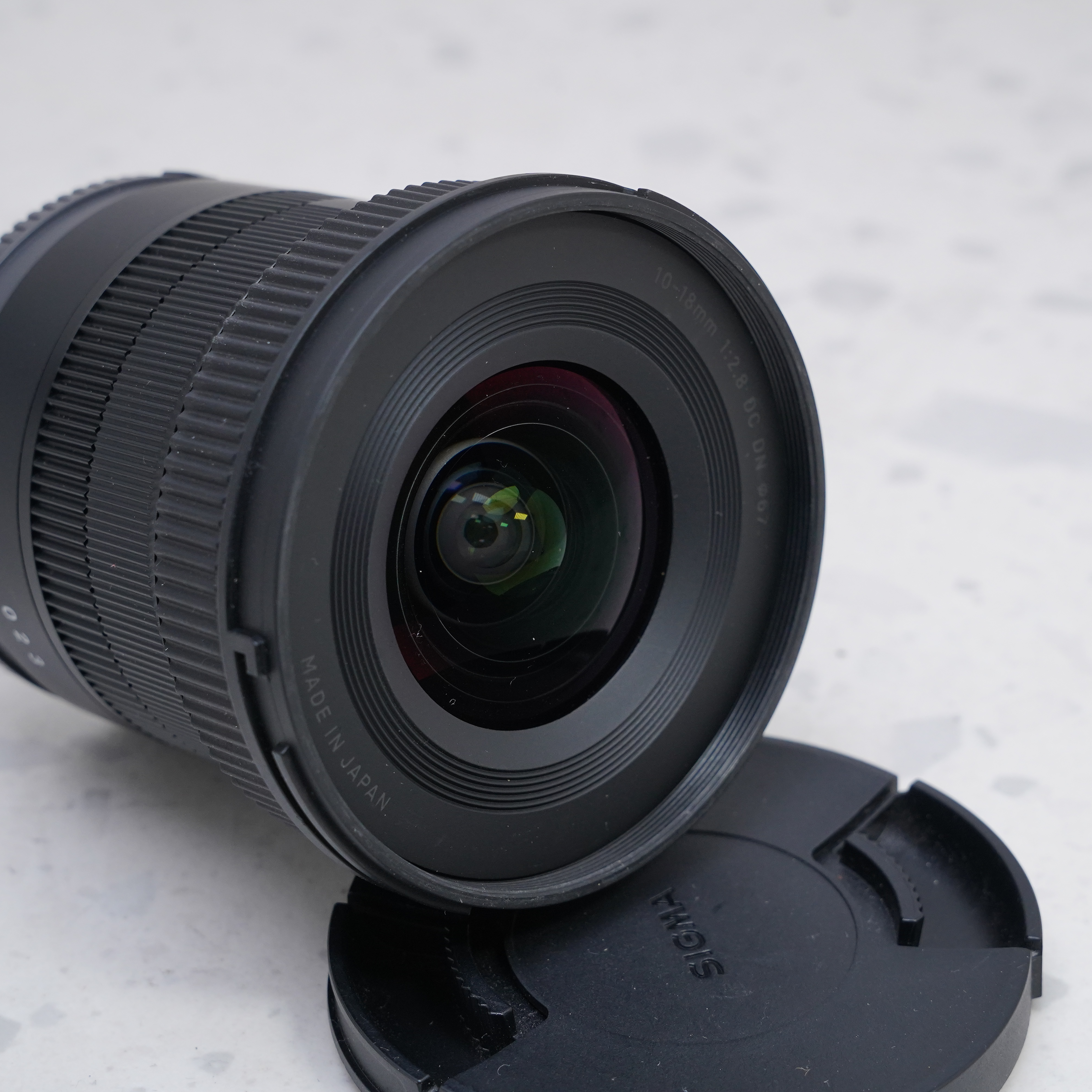 Lente Sigma 10-18mm F2.8 DC DN para Sony E - USADO