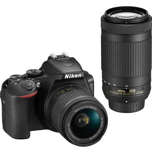 Nikon D5600 + 18-55mm + 70-300mm con accesorios - USADO 1