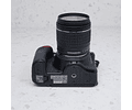 Nikon D5600 + 18-55mm + 70-300mm con accesorios - USADO