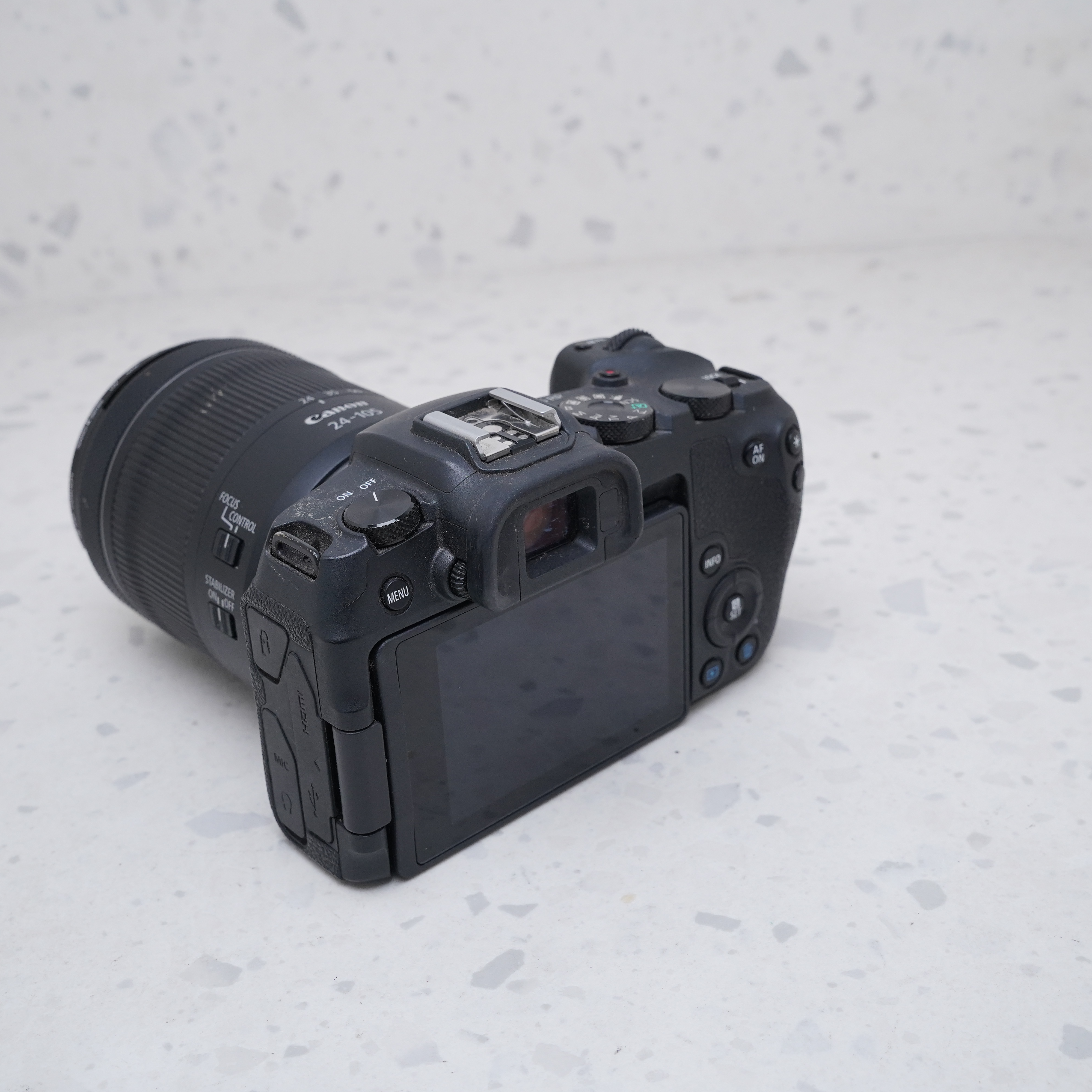 Canon EOS RP + 24-105mm - USADO