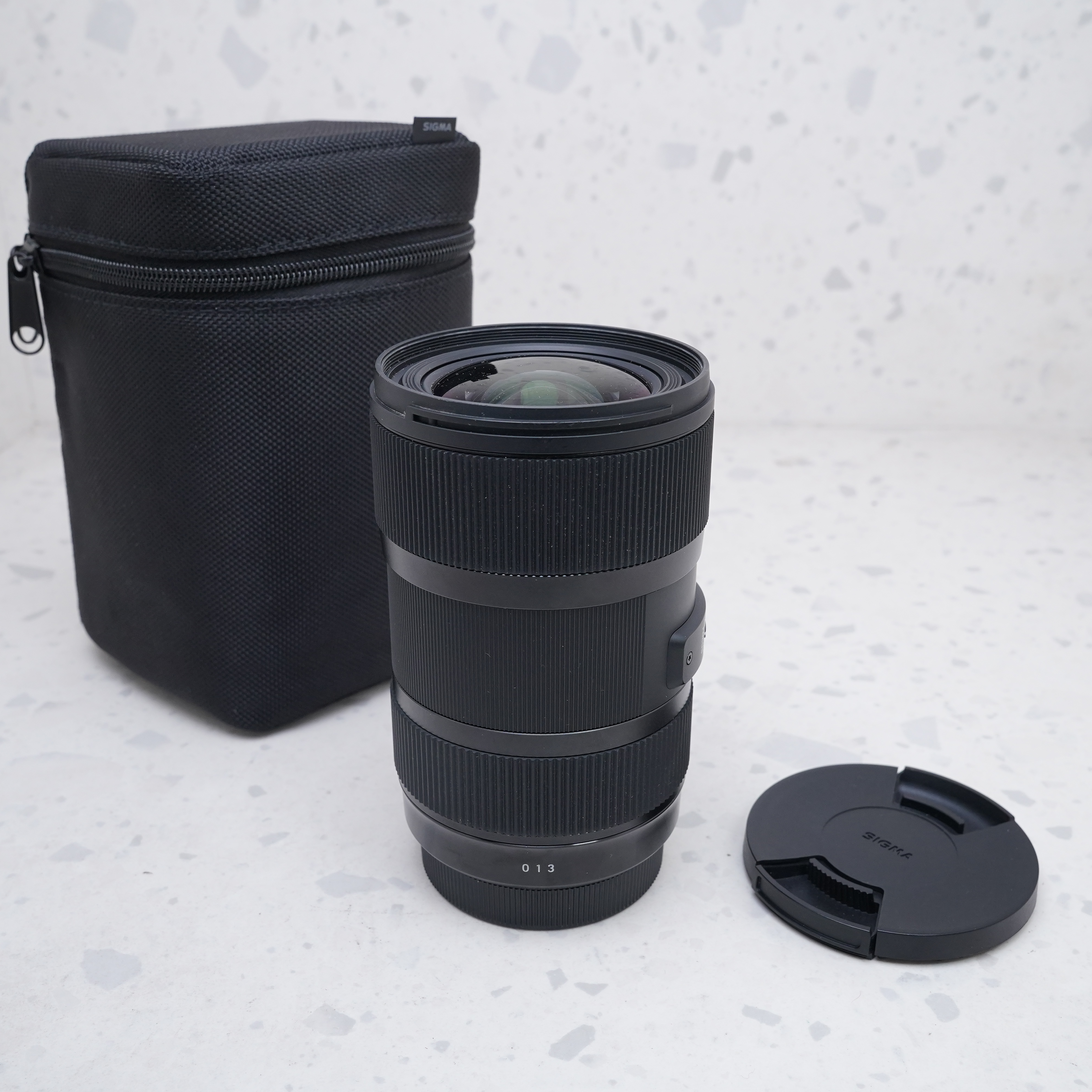 Sigma 18-35mm f/1.8 DC HSM para Canon EF - USADO