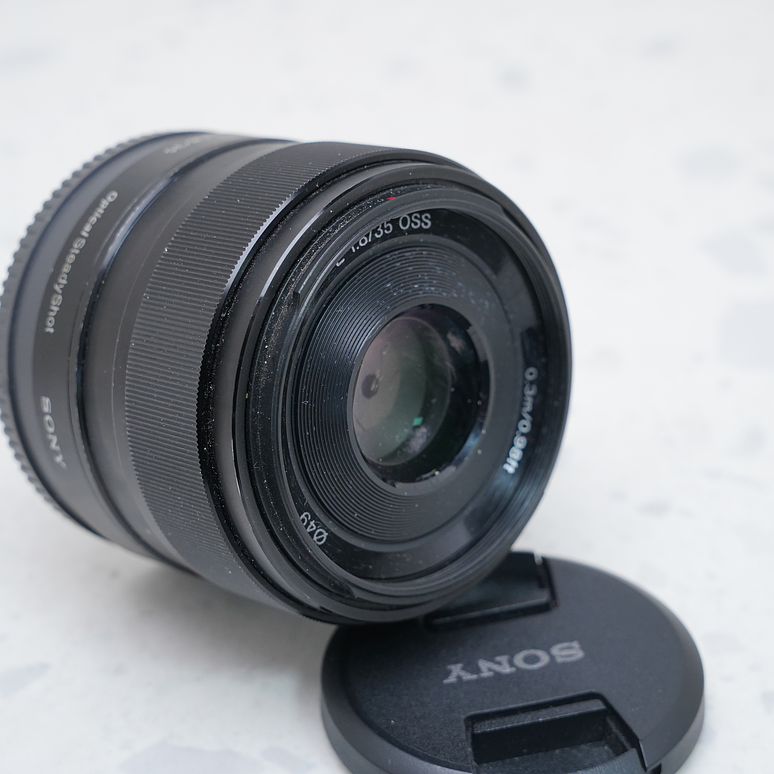 Sony E 35mm f/1.8 OSS - USADO 4