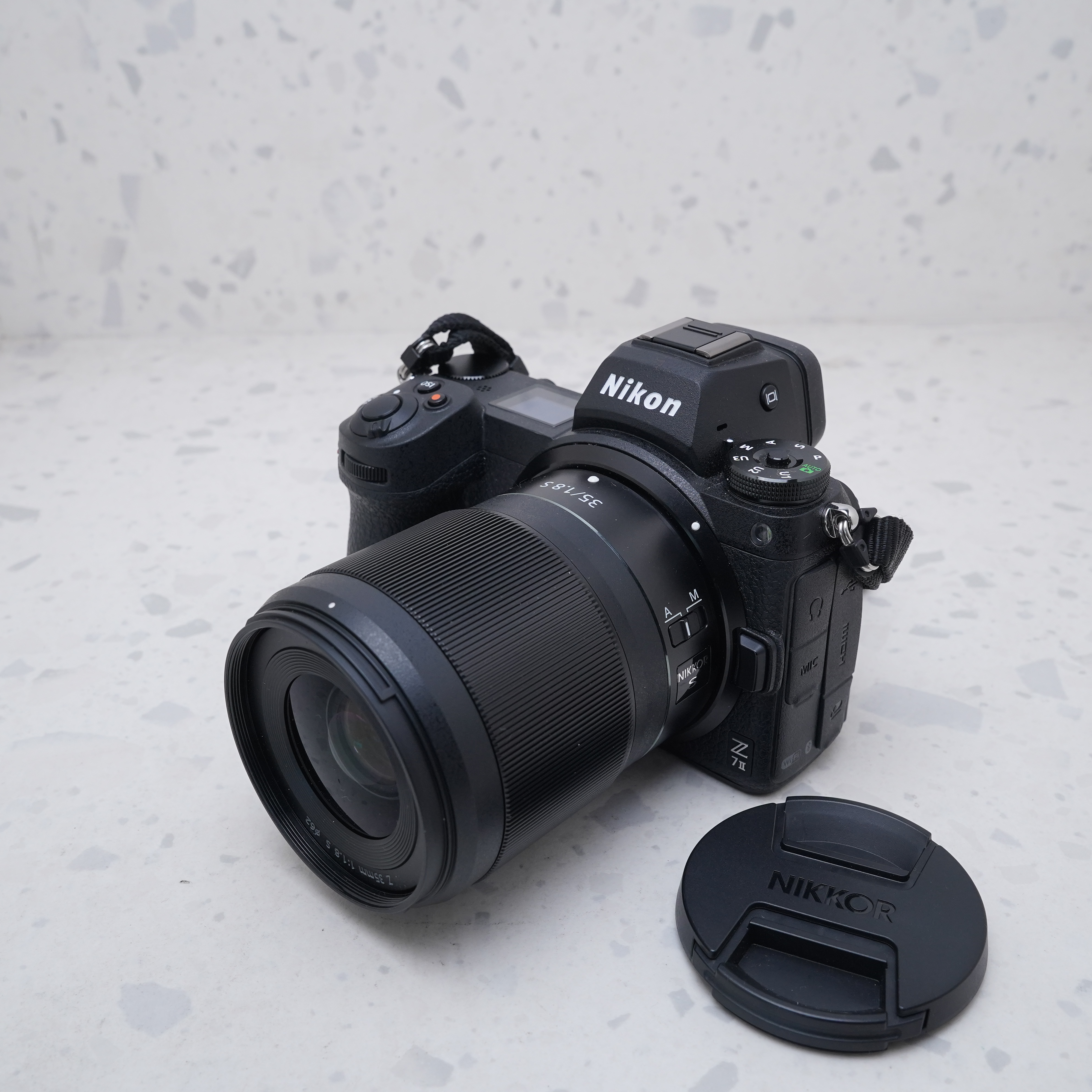 Nikon Z7 II + 35mm f/1.8 - USADO 