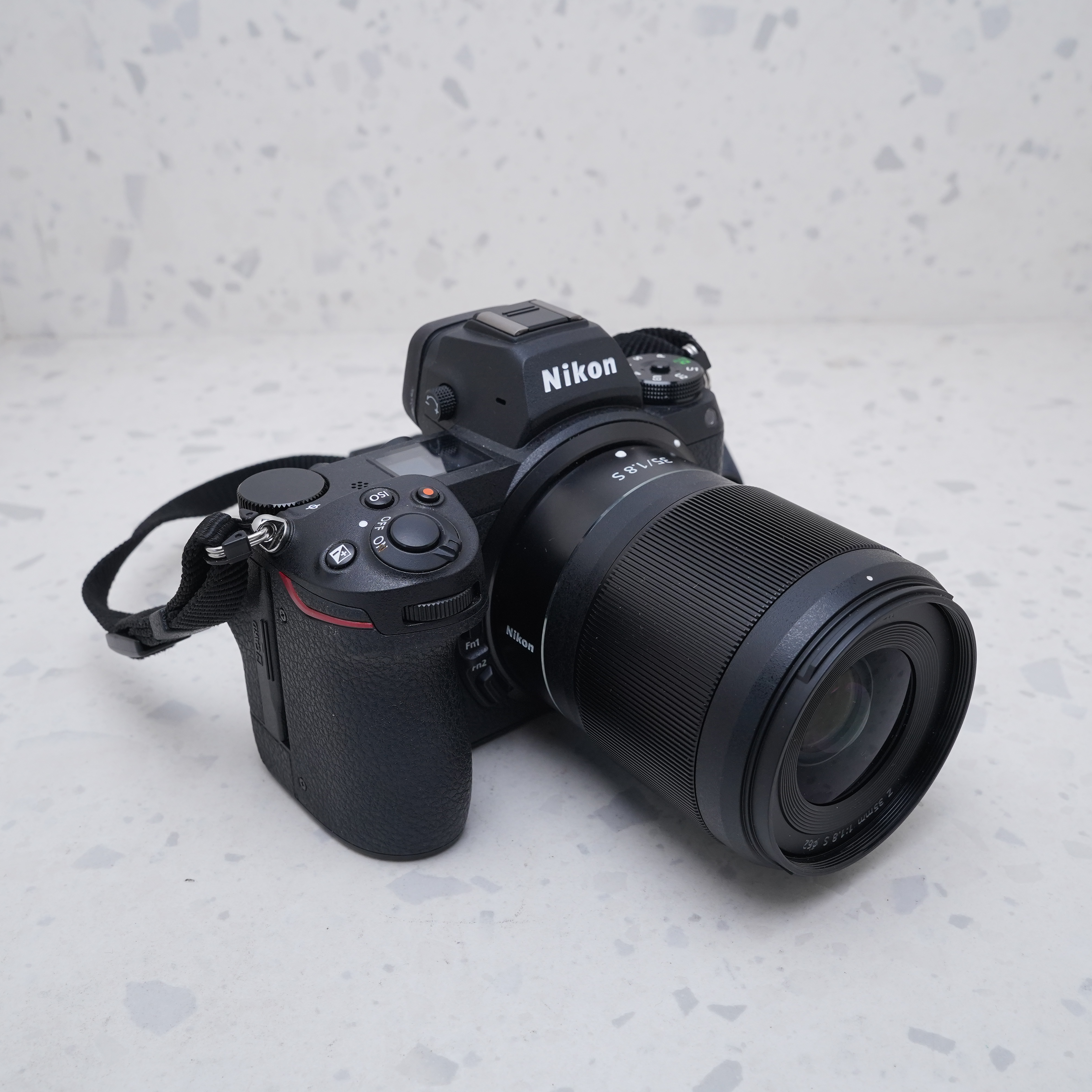 Nikon Z7 II + 35mm f/1.8 - USADO 