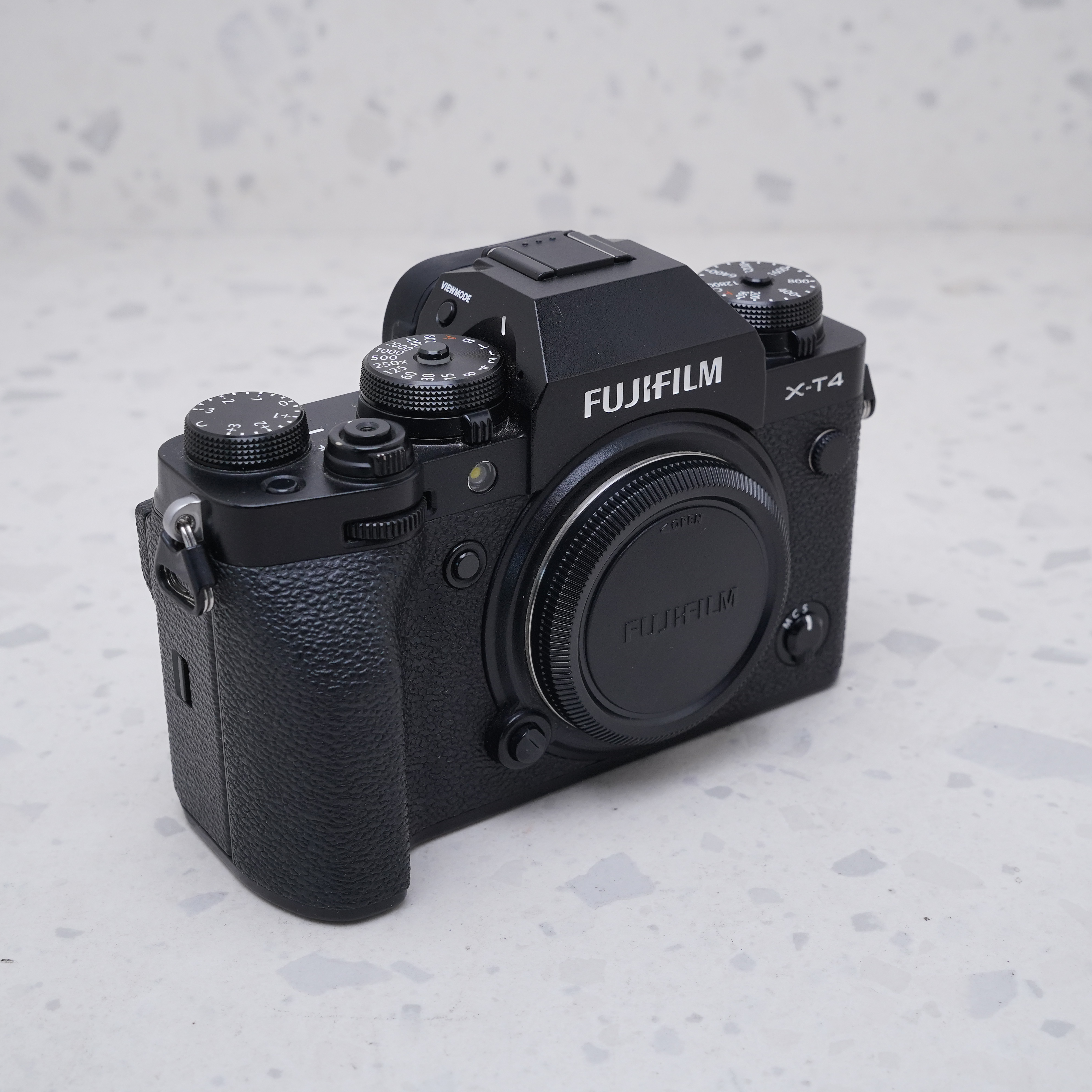 FUJIFILM X-T4 (Body) - USADO