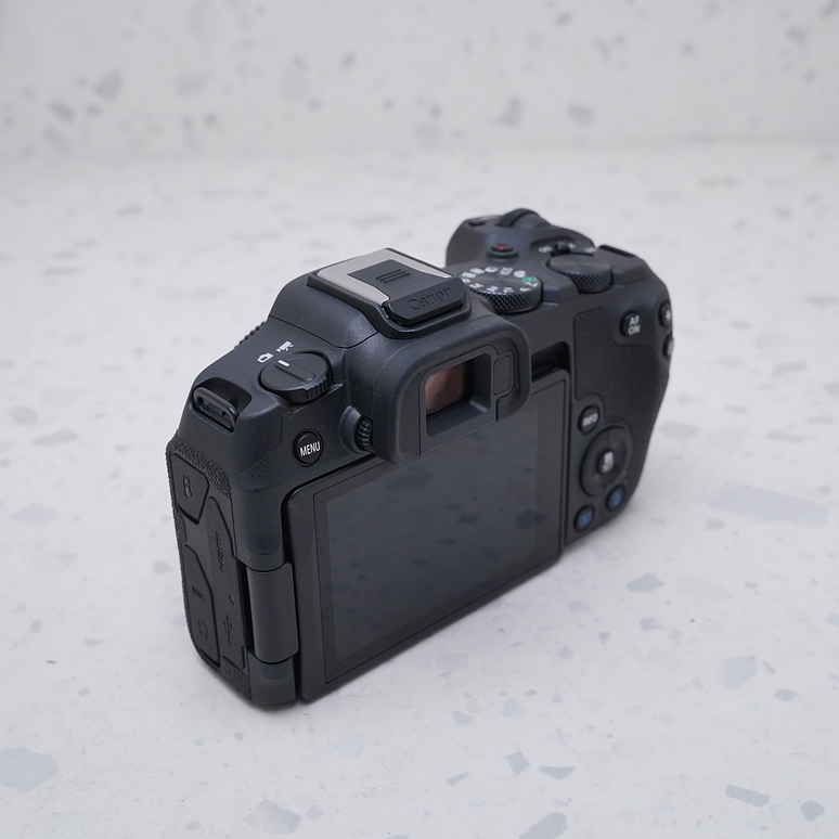 Canon EOS R8 (Body) - USADO 5