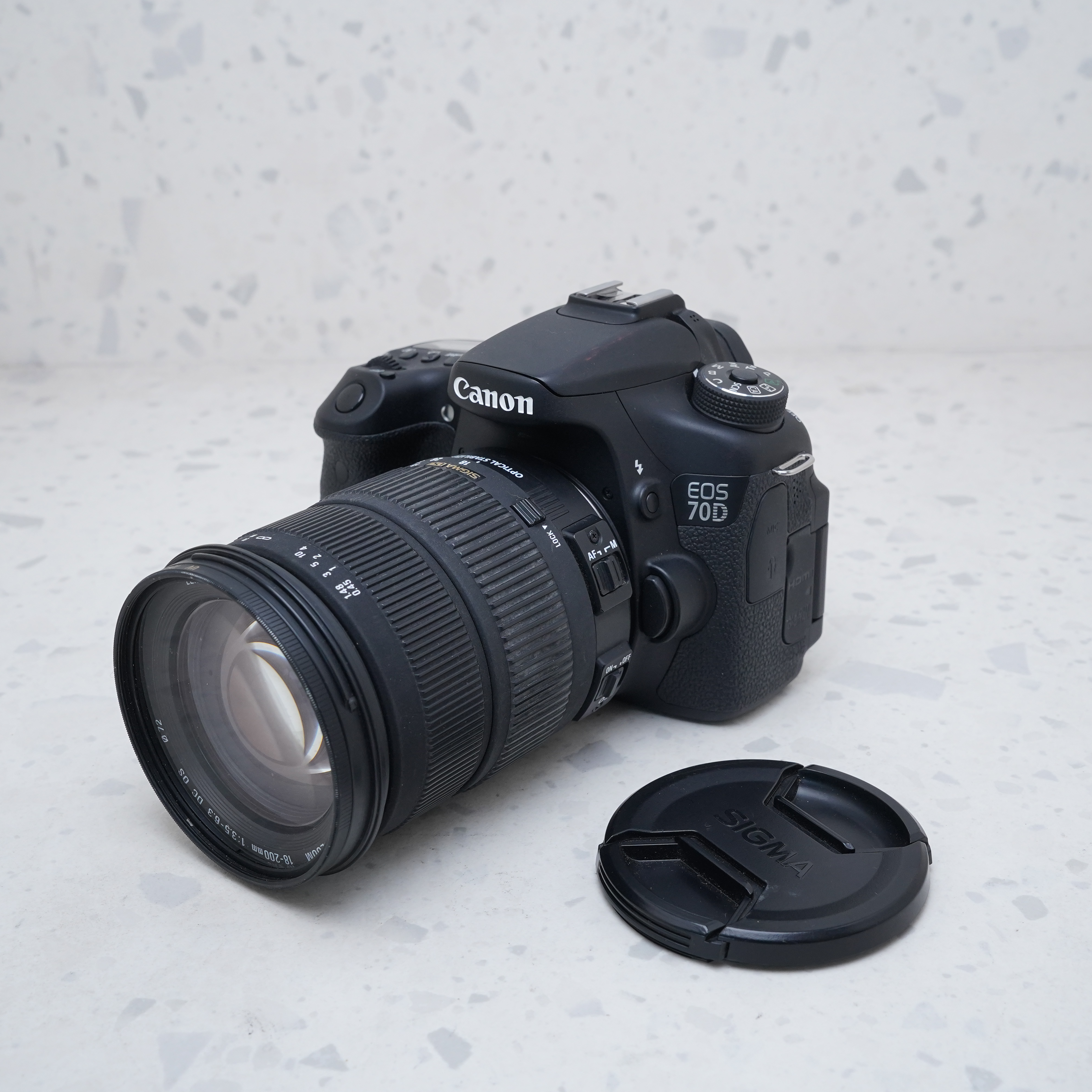 Canon 70D + 18-200mm - USADO