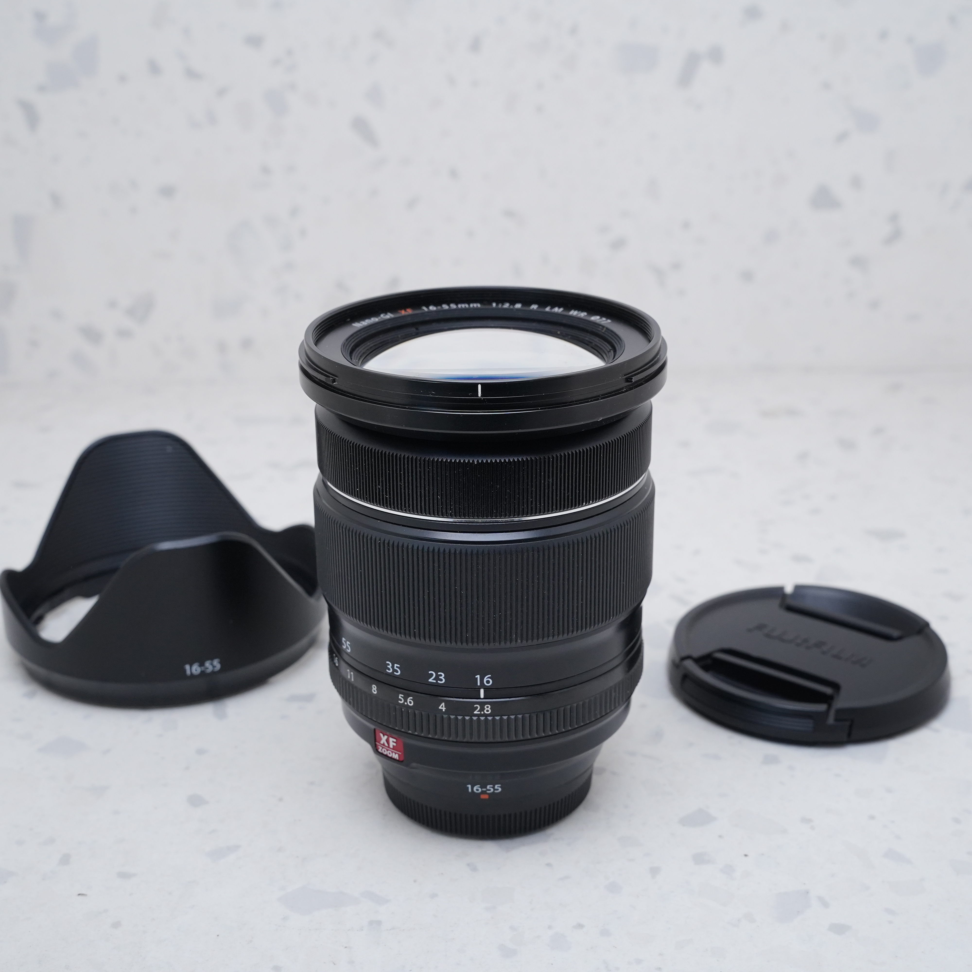FUJIFILM XF 16-55mm f/2.8 R LM WR - USADO
